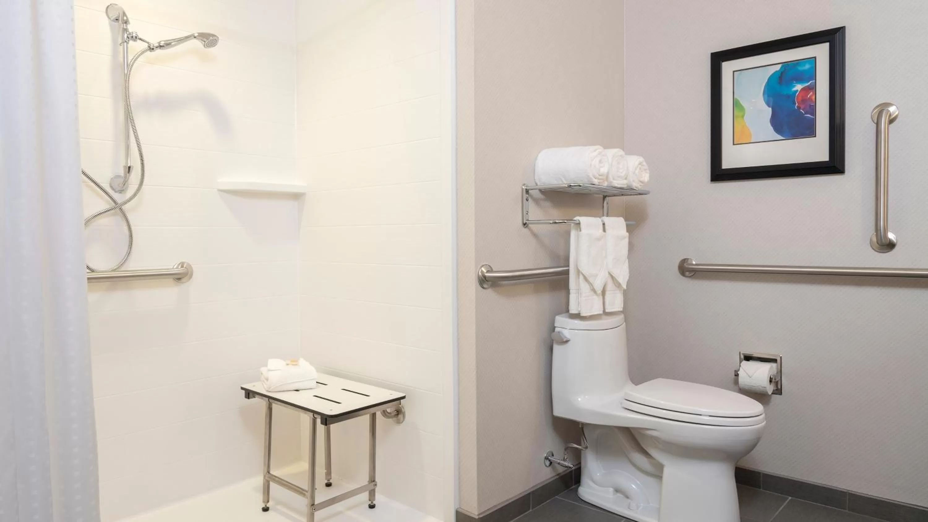 Bathroom in Holiday Inn Indianapolis Airport by IHG