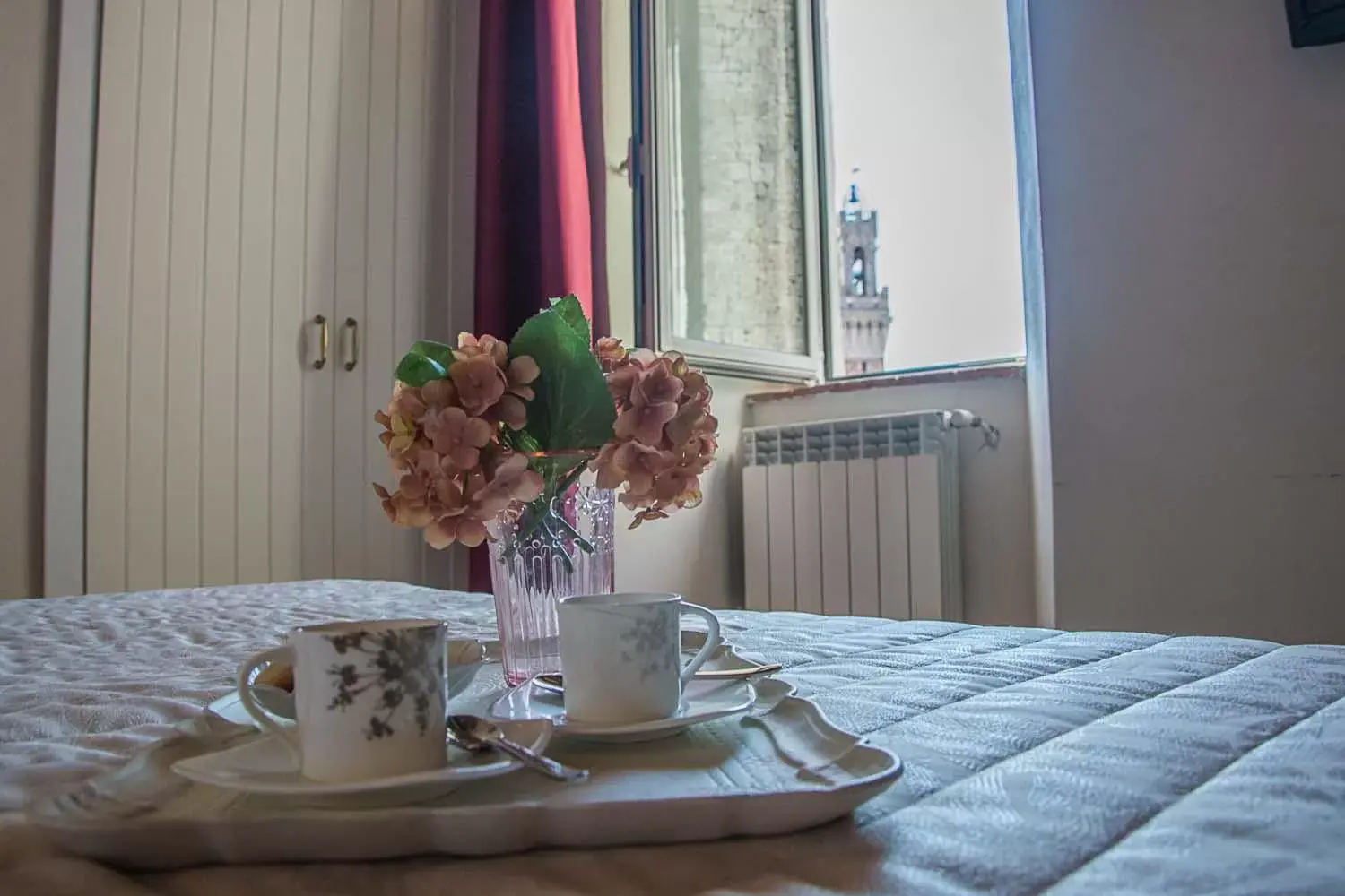 Photo of the whole room, Bed in I Terzi Di Siena - Rooms Only