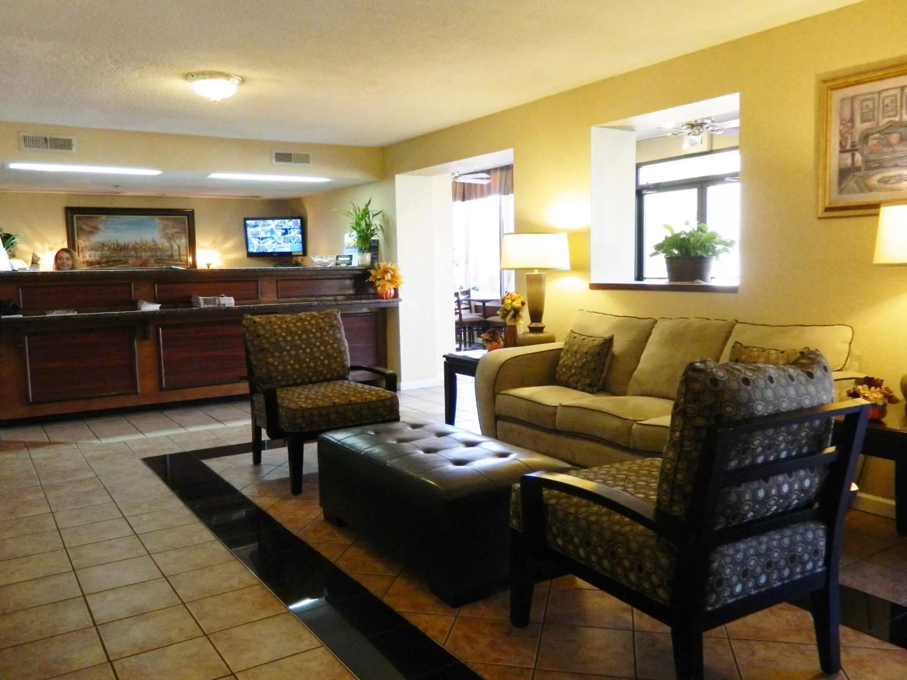 Lobby or reception in Days Inn by Wyndham Hoover Birmingham Lobby or reception in Days Inn by Wyndham Hoover Birmingham