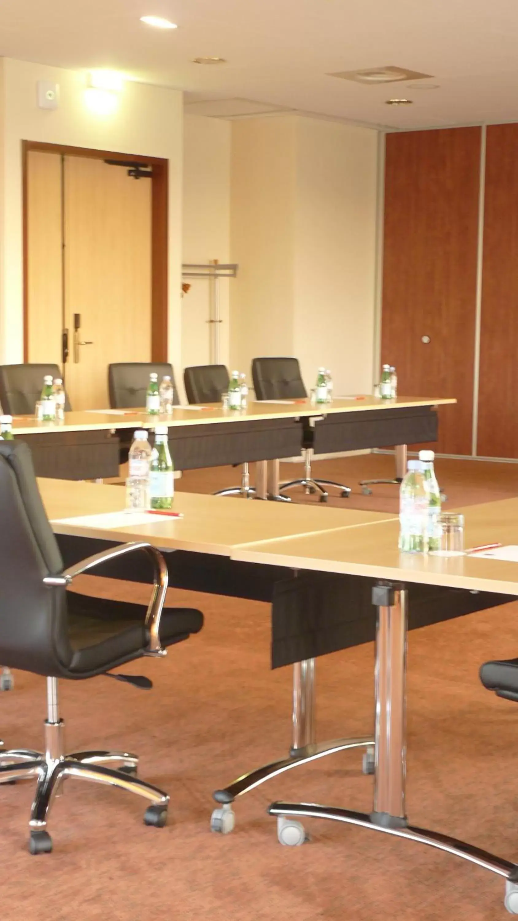 Business facilities in Residhome Suites Paris Sénart