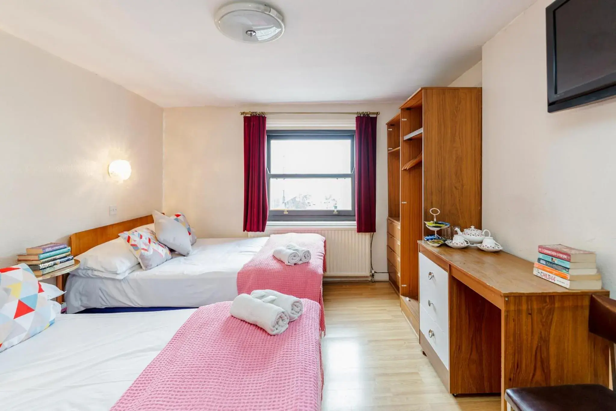 Photo of the whole room in Russell Square Hotel Photo of the whole room in Russell Square Hotel