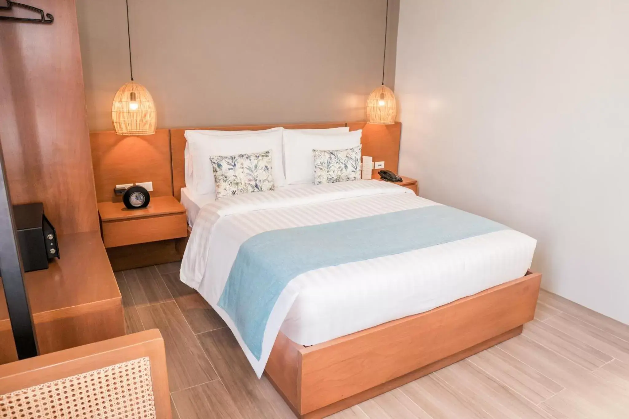 Superior Queen Room in Charlie's El Nido Managed by HII Superior Queen Room in Charlie's El Nido Managed by HII