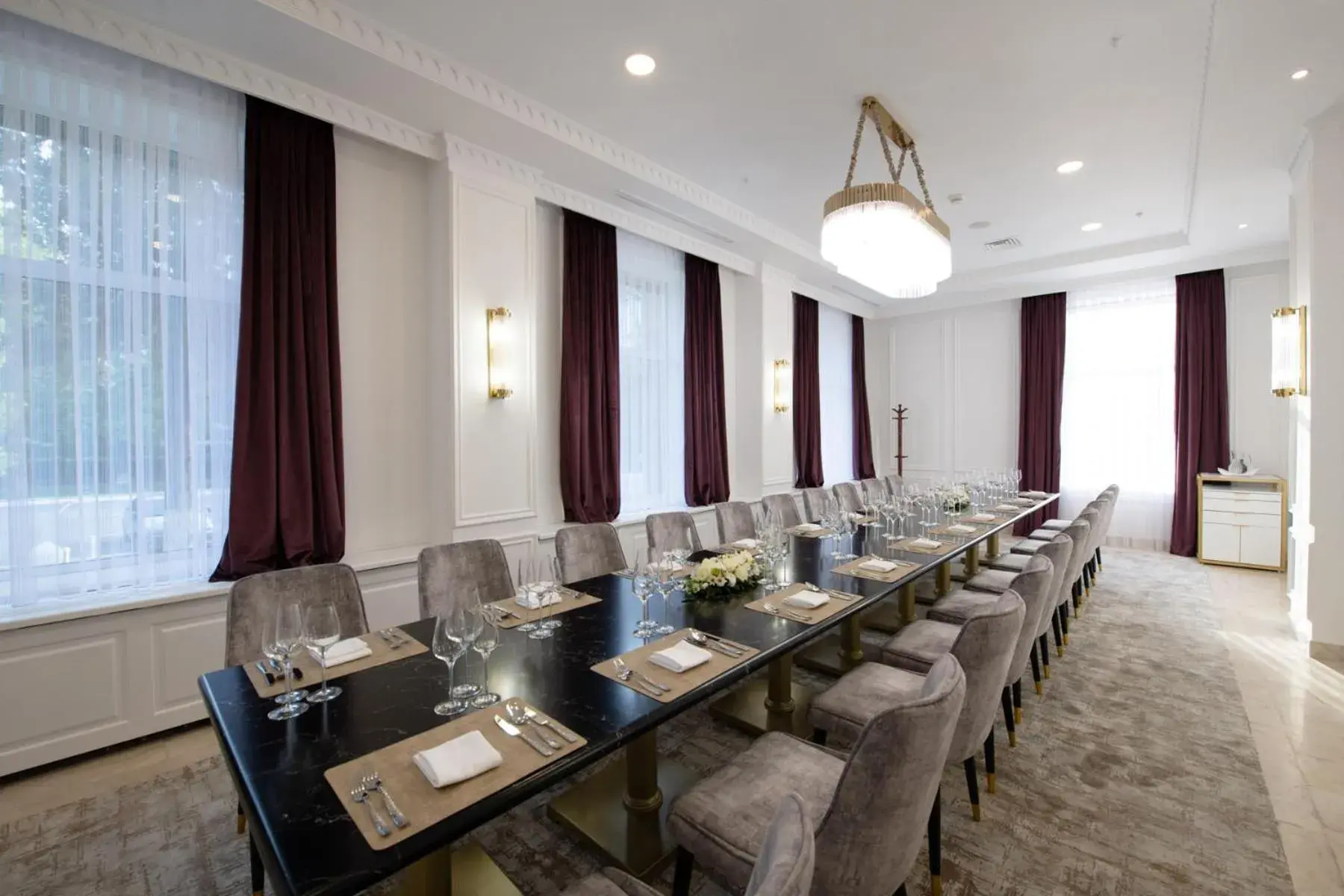 Restaurant/places to eat in LOTTE City Hotels Tashkent Palace Restaurant/places to eat in LOTTE City Hotels Tashkent Palace