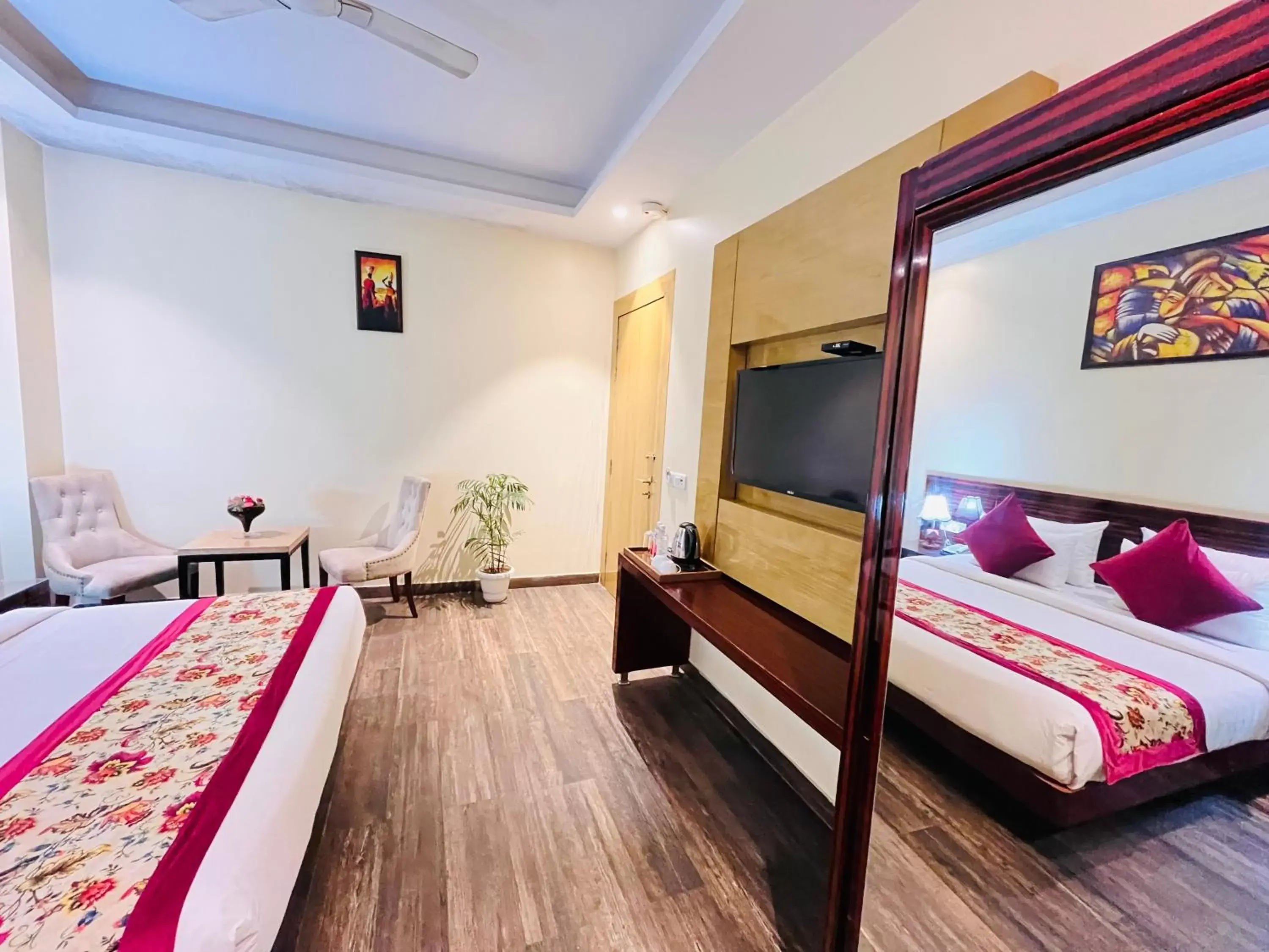 Bed in Hotel Banz - Near Delhi International Airport