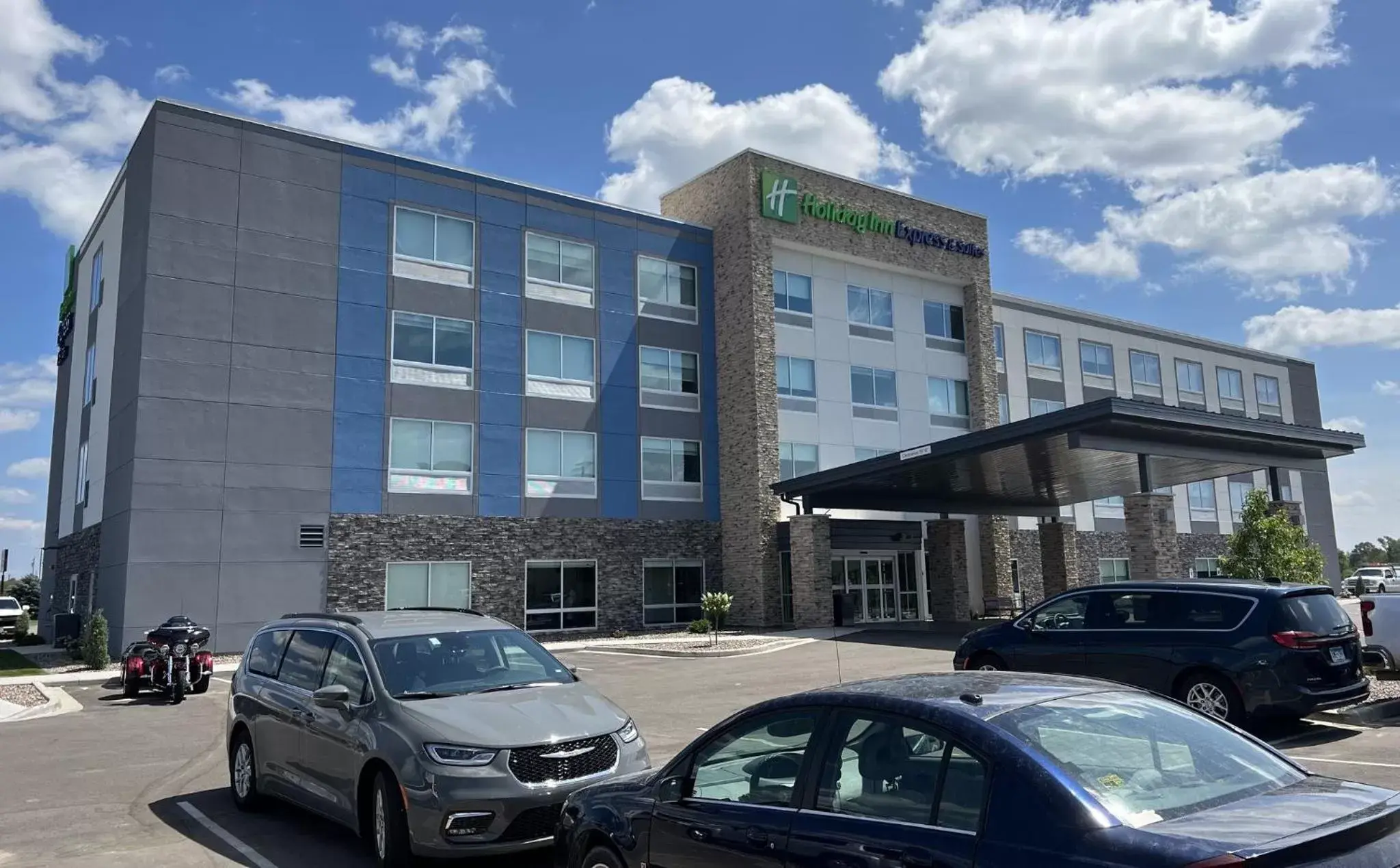 Property building in Holiday Inn Express & Suites - Tomah by IHG Property building in Holiday Inn Express & Suites - Tomah by IHG