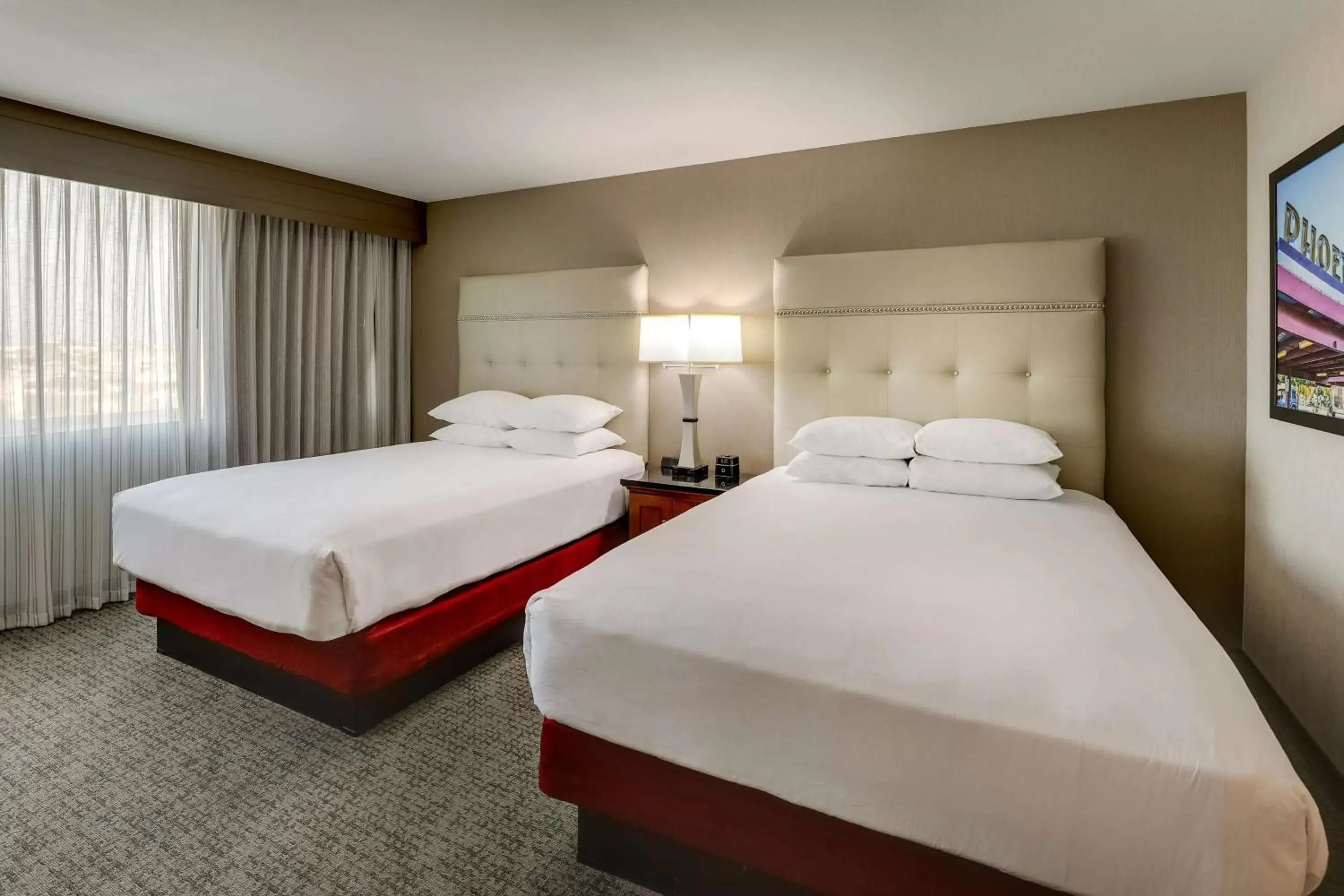 Bedroom, Bed in Drury Inn & Suites Phoenix Airport