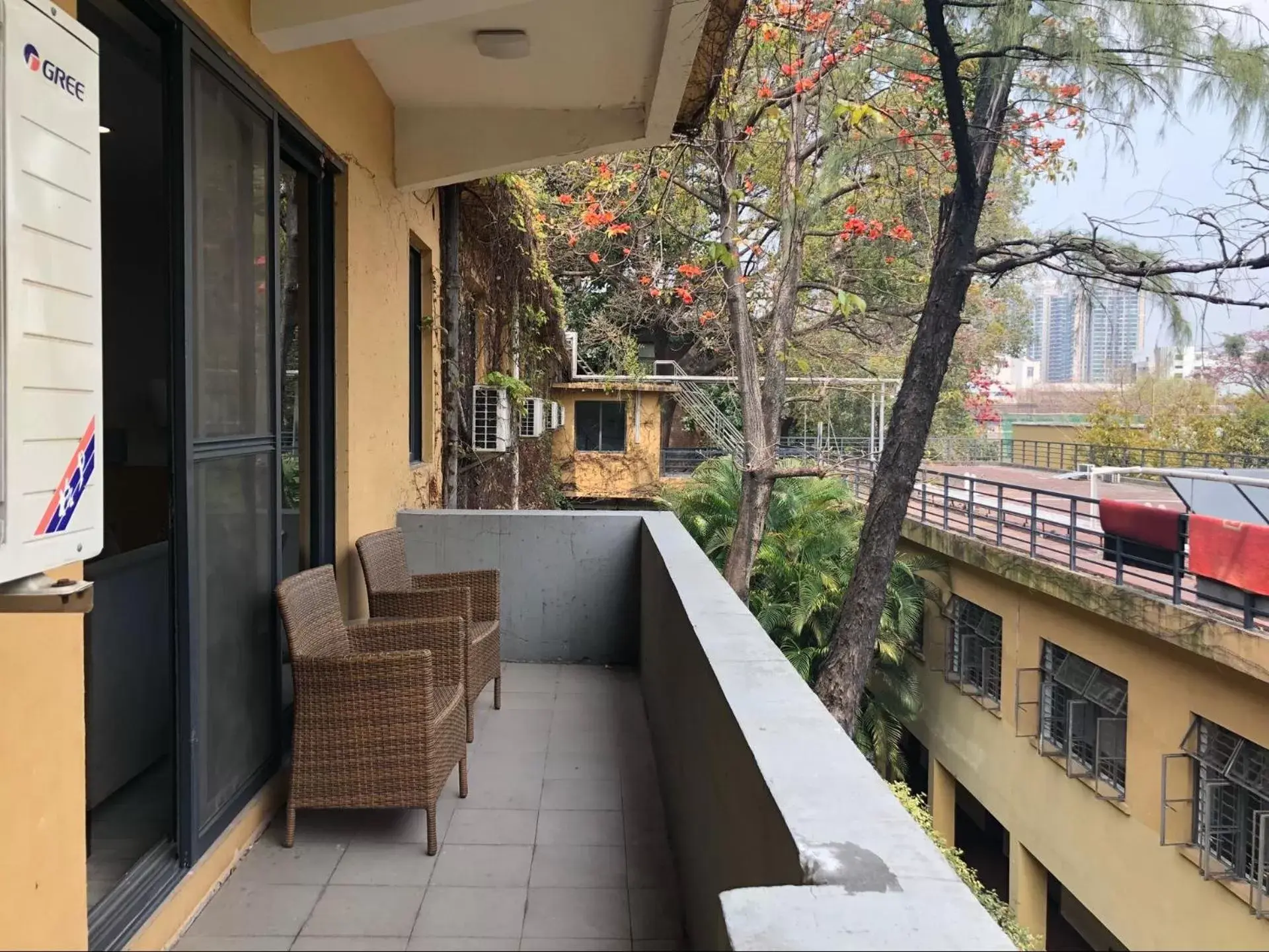 View (from property/room), Balcony/Terrace in Guangzhou Fangyuan Hotel