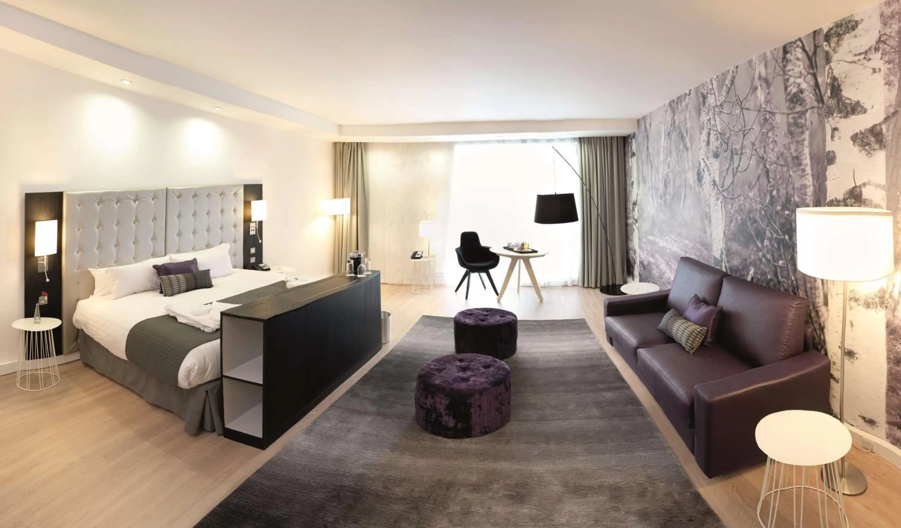 Photo of the whole room, Bed in Radisson Blu Hotel East Midlands Airport