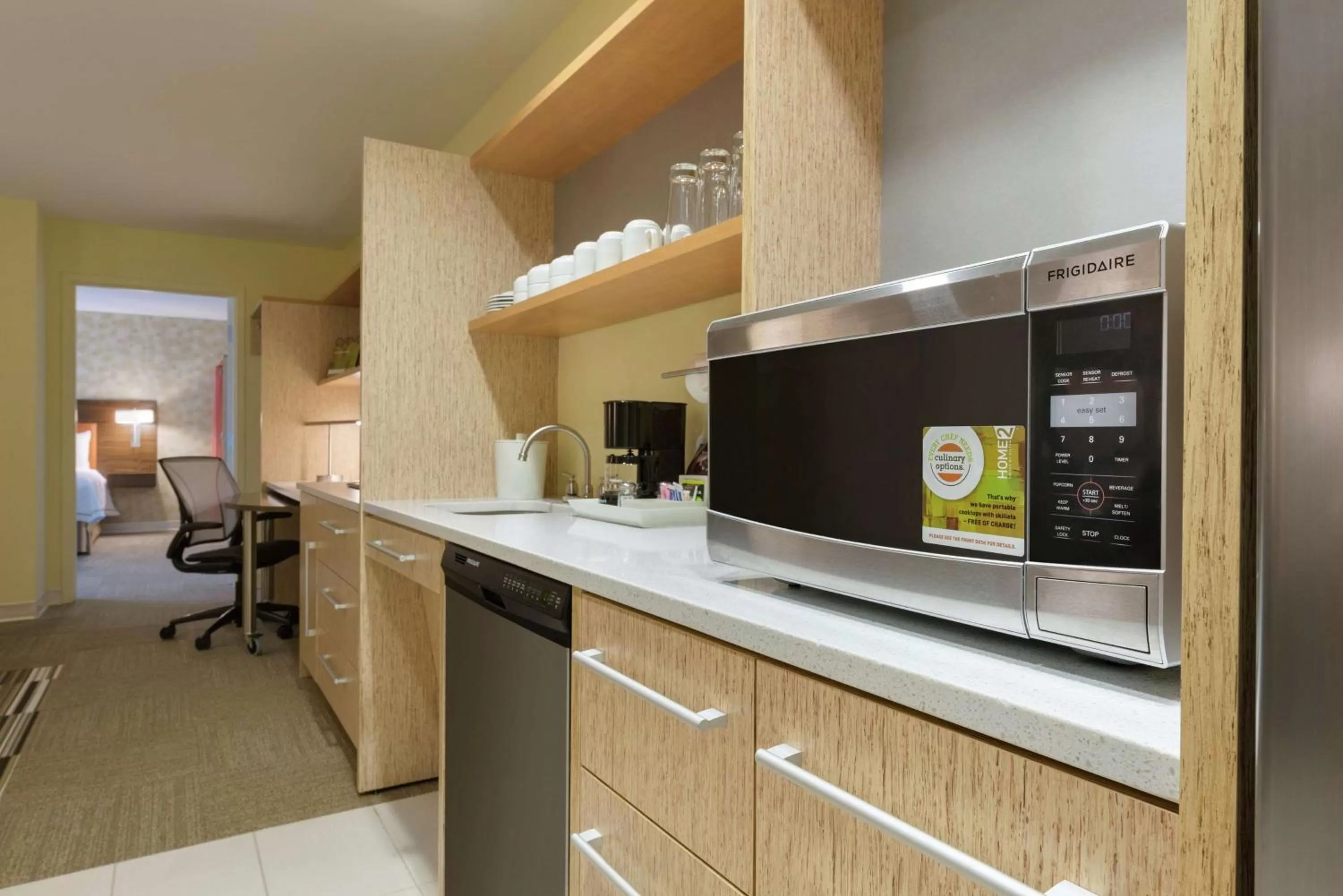 Kitchen or kitchenette in Home2 Suites by Hilton Atlanta South/McDonough