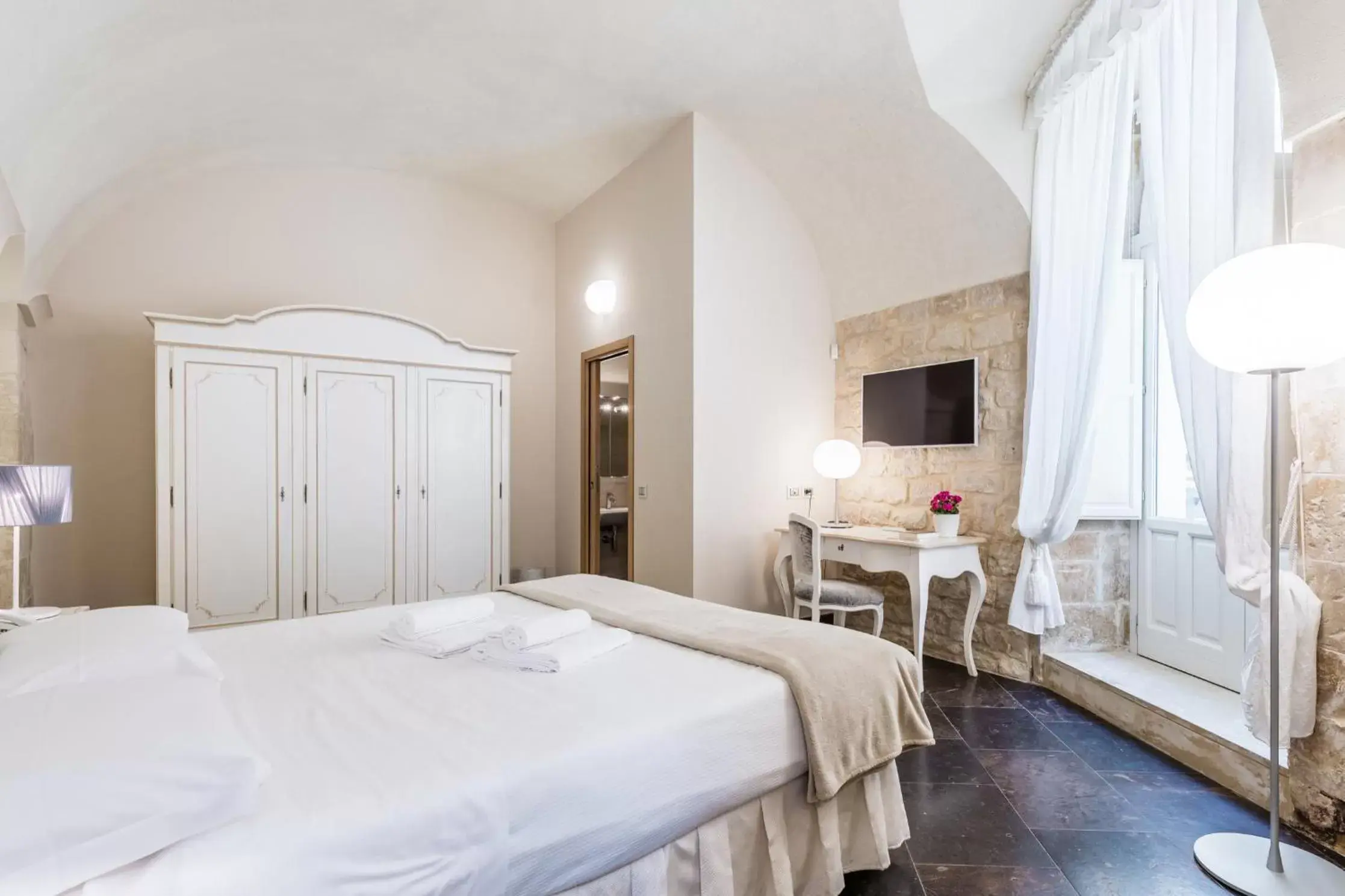 Bedroom, Bed in Scicli Albergo Diffuso