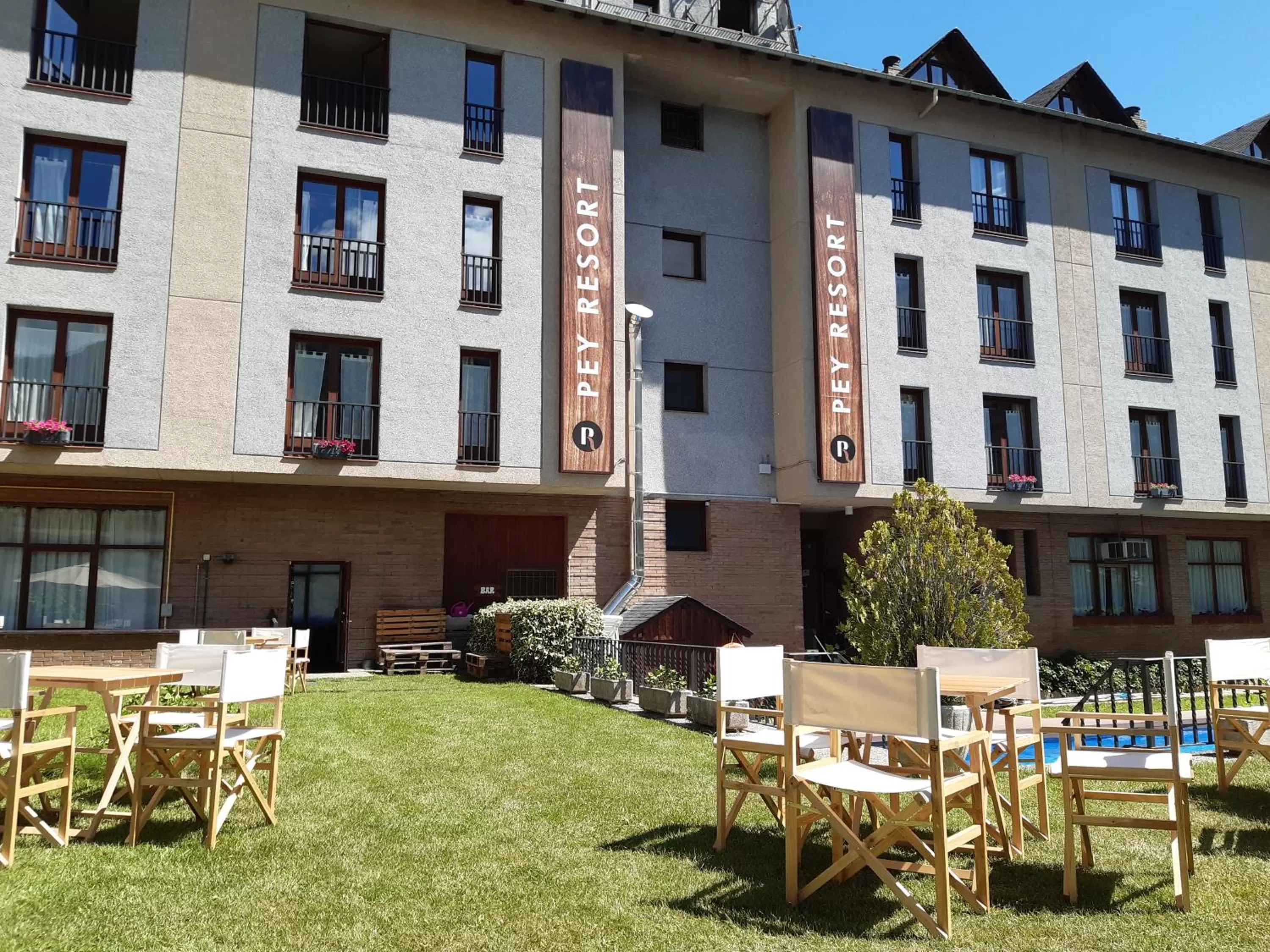 Property building in Pey Resort