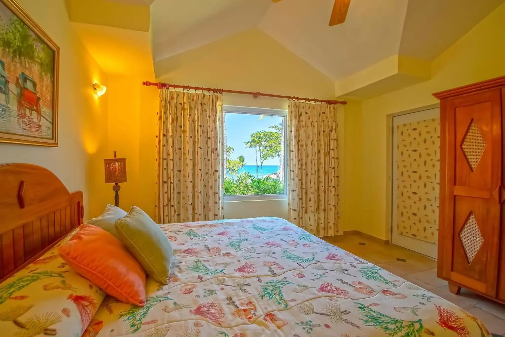 Photo of the whole room, Bed in Velero Beach Resort