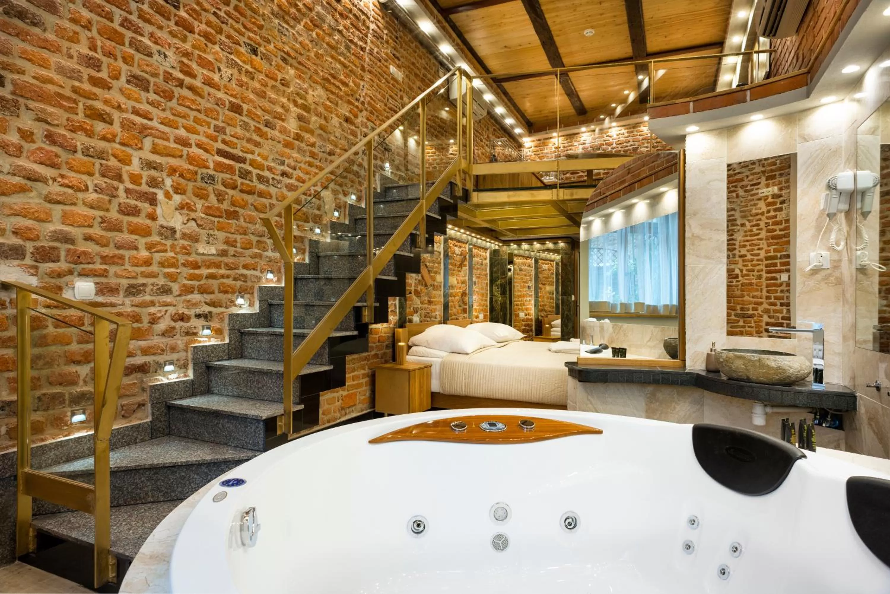 Bed in Aparthotel Stare Miasto