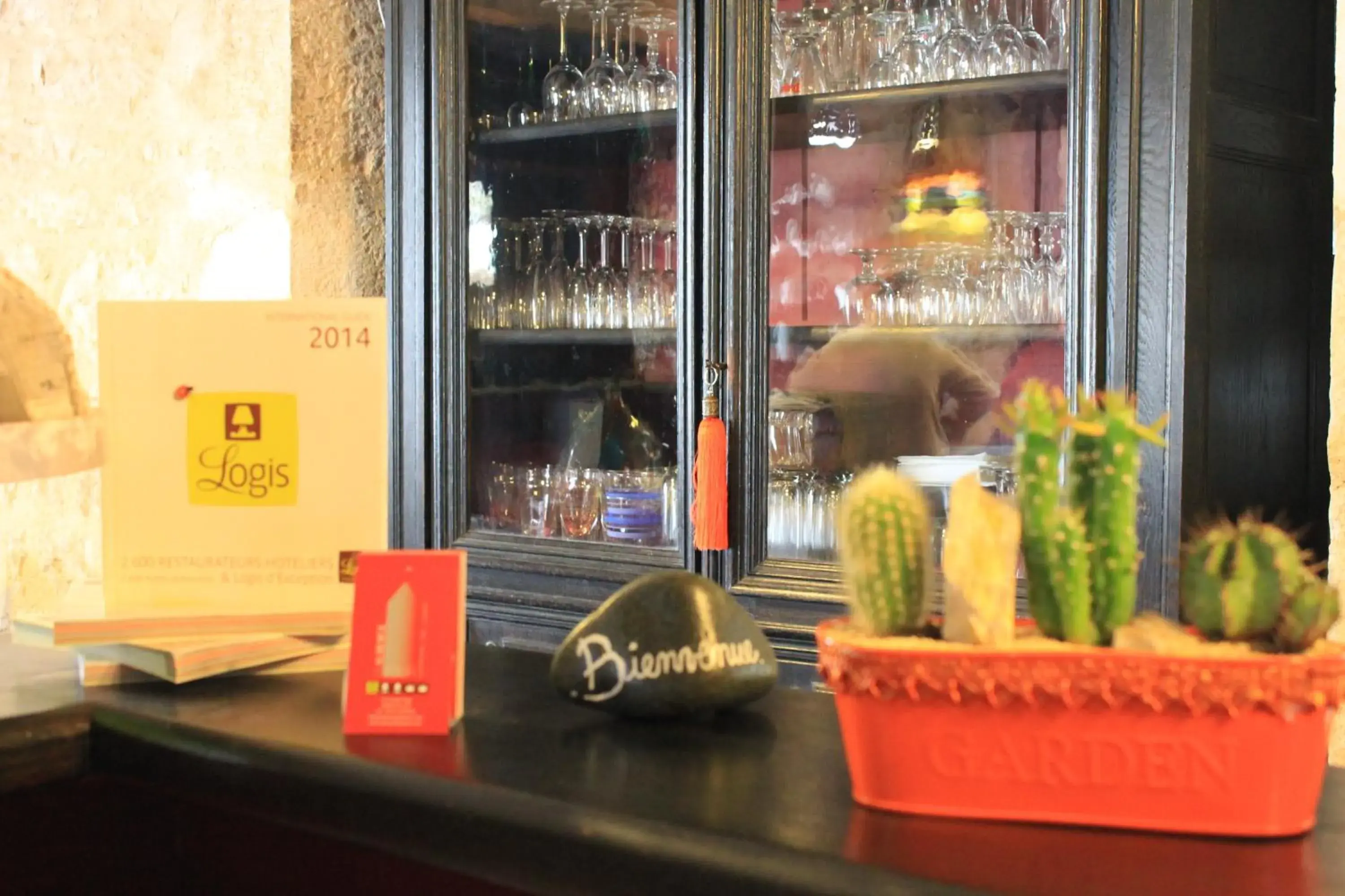 Logis Hotels- Auberge de la Tour - Hôtel et restaurant Logis Hotels- Auberge de la Tour - Hôtel et restaurant