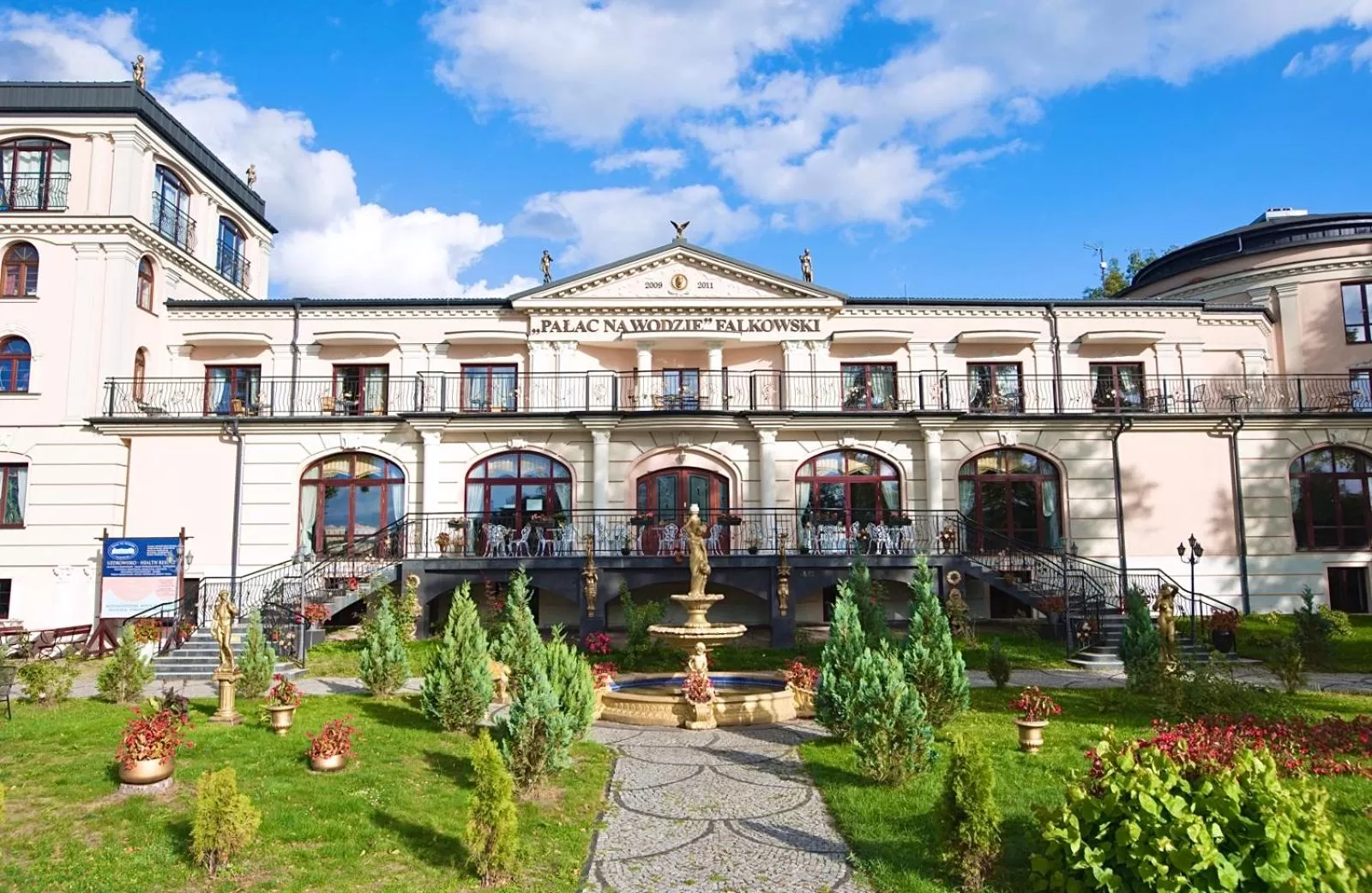 Property building in Medical & SPA "Pałac na Wodzie" Falkowski Augustów