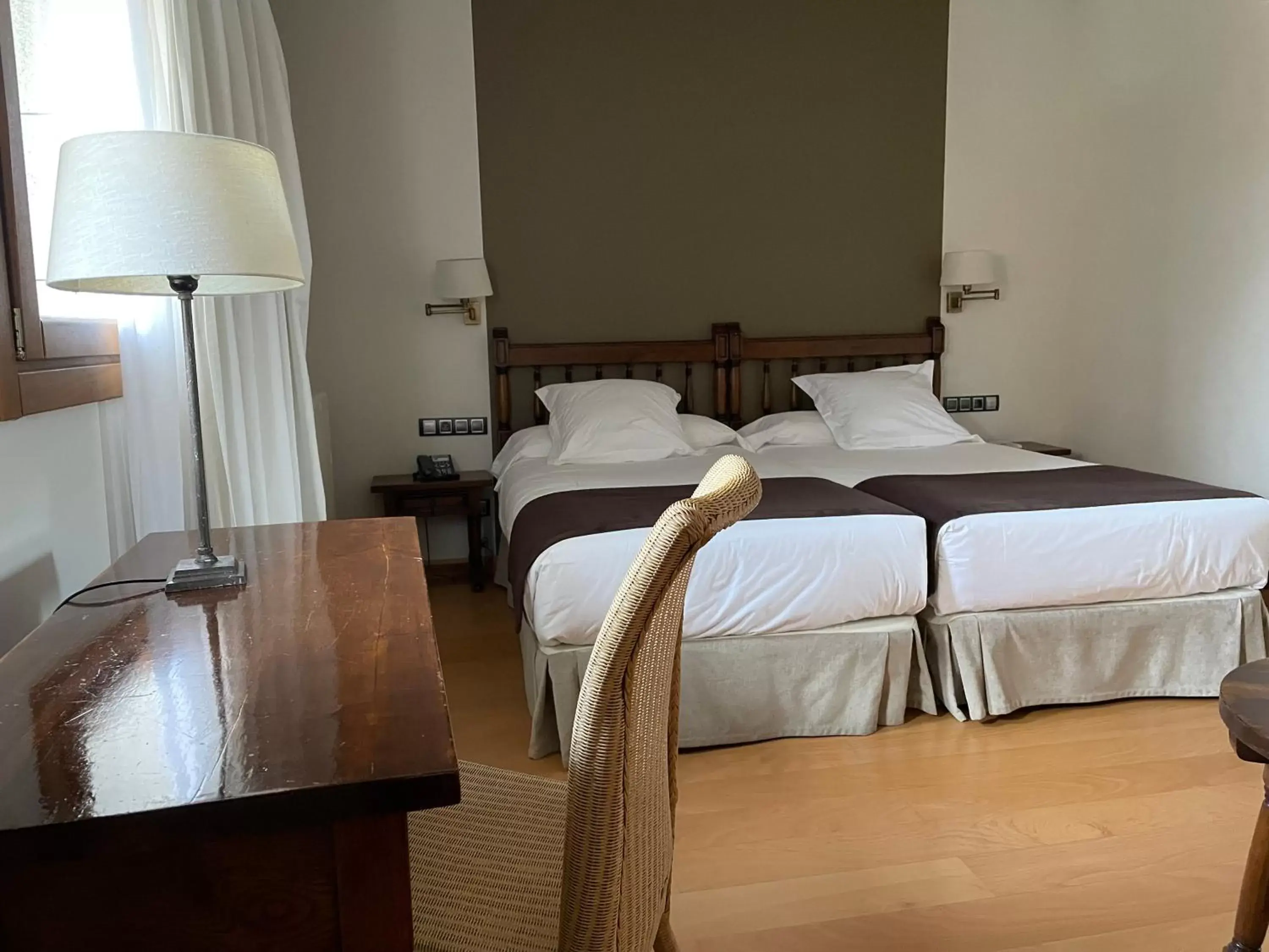 Property building, Bed in Parador de Puebla de Sanabria