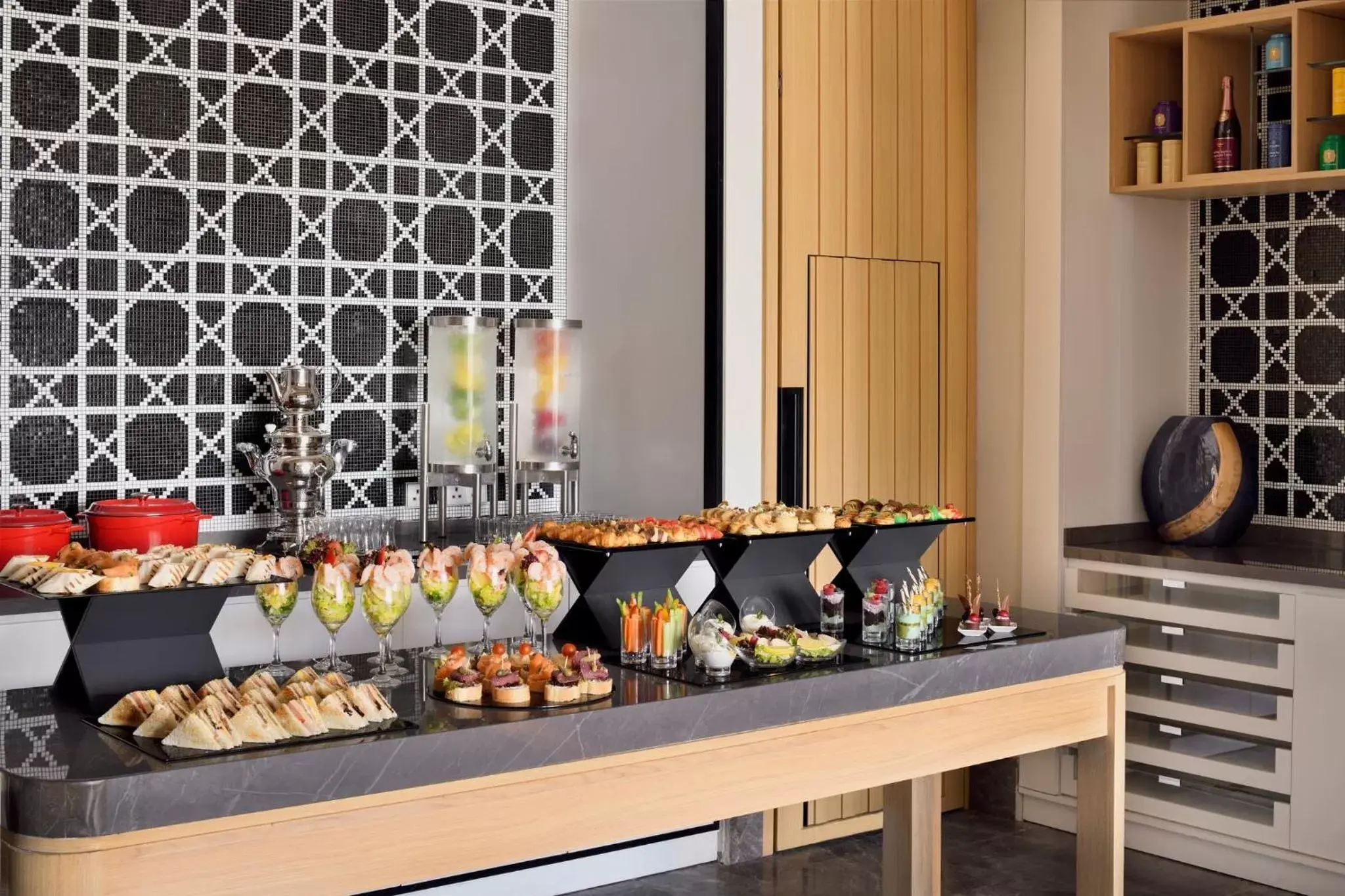 Restaurant/places to eat in Crowne Plaza - Jeddah Al Salam by IHG Restaurant/places to eat in Crowne Plaza - Jeddah Al Salam by IHG