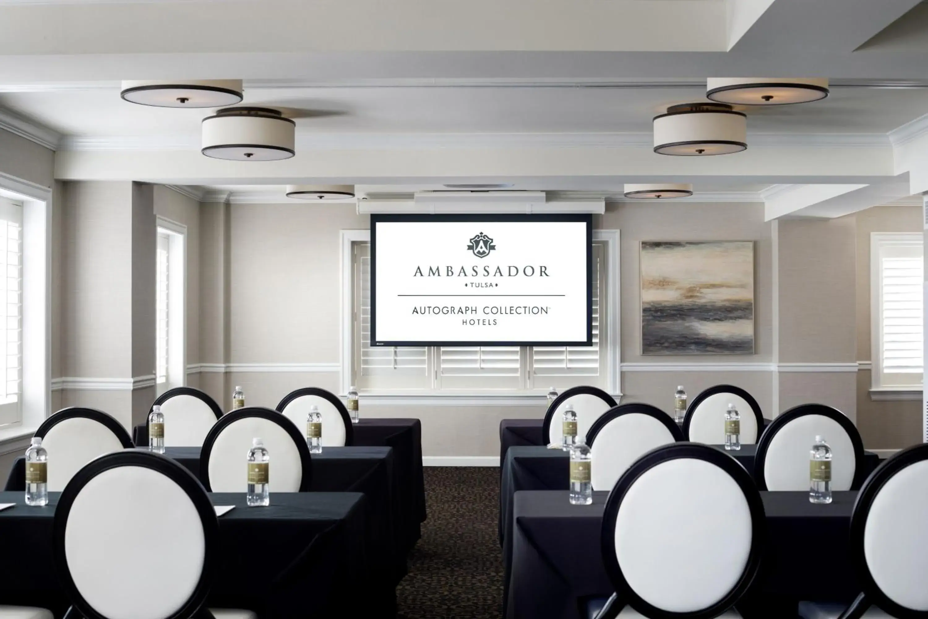 Meeting/conference room, Restaurant/Places to Eat in Ambassador Hotel Tulsa, Autograph Collection