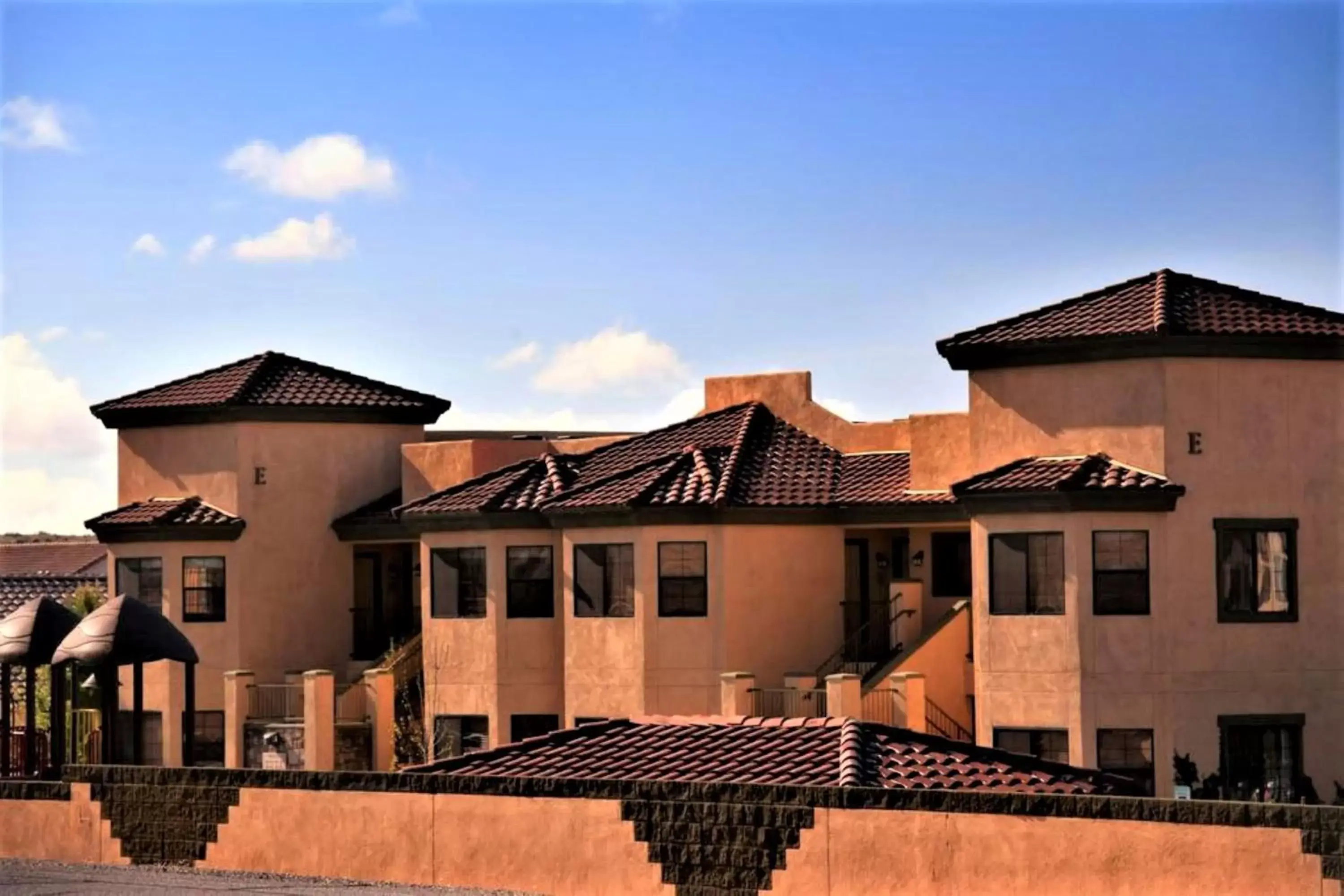 Property building in Highlands Resort at Verde Ridge