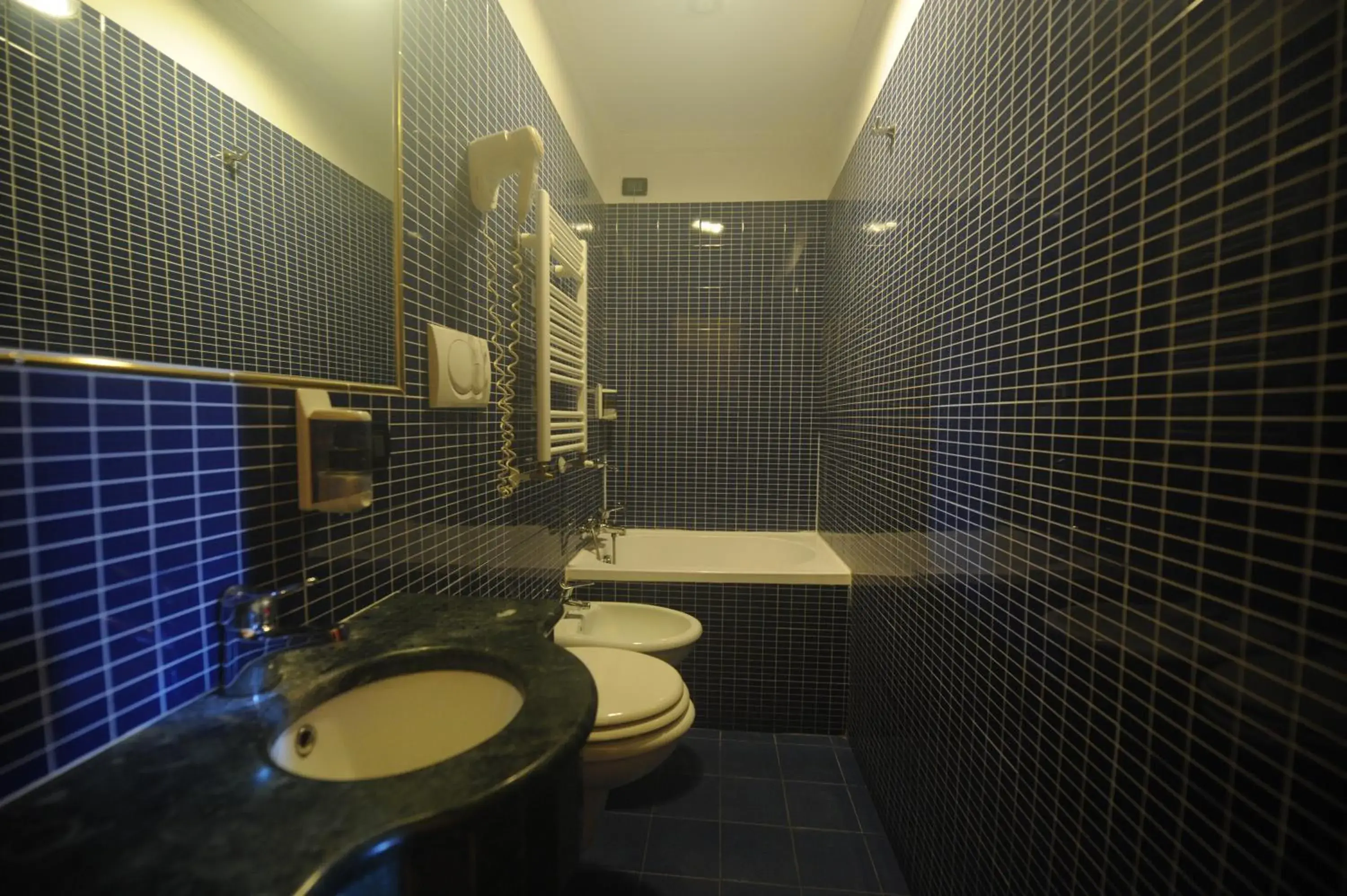 Bathroom in Hotel Lella
