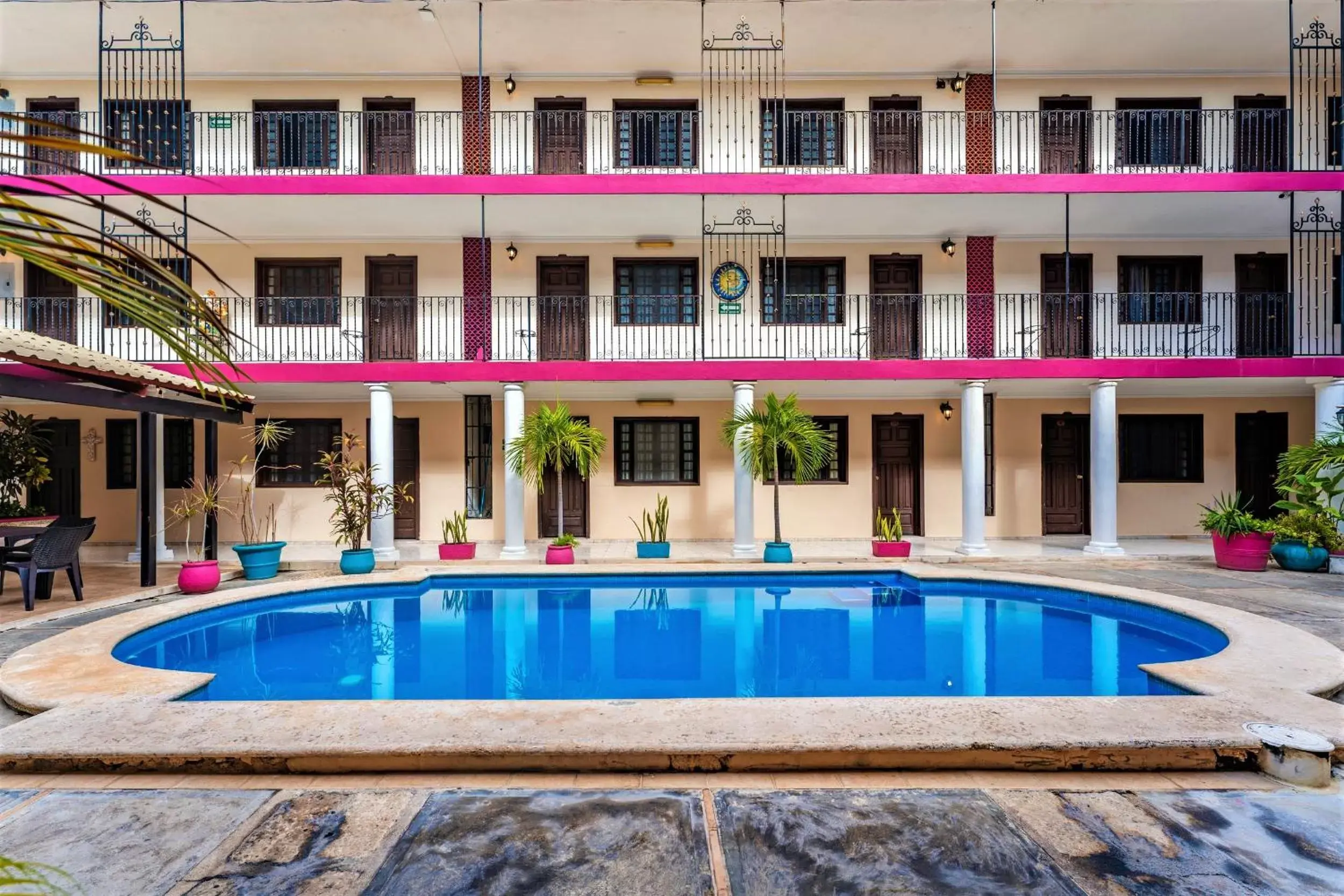 Swimming Pool in Hotel San Juan Mérida