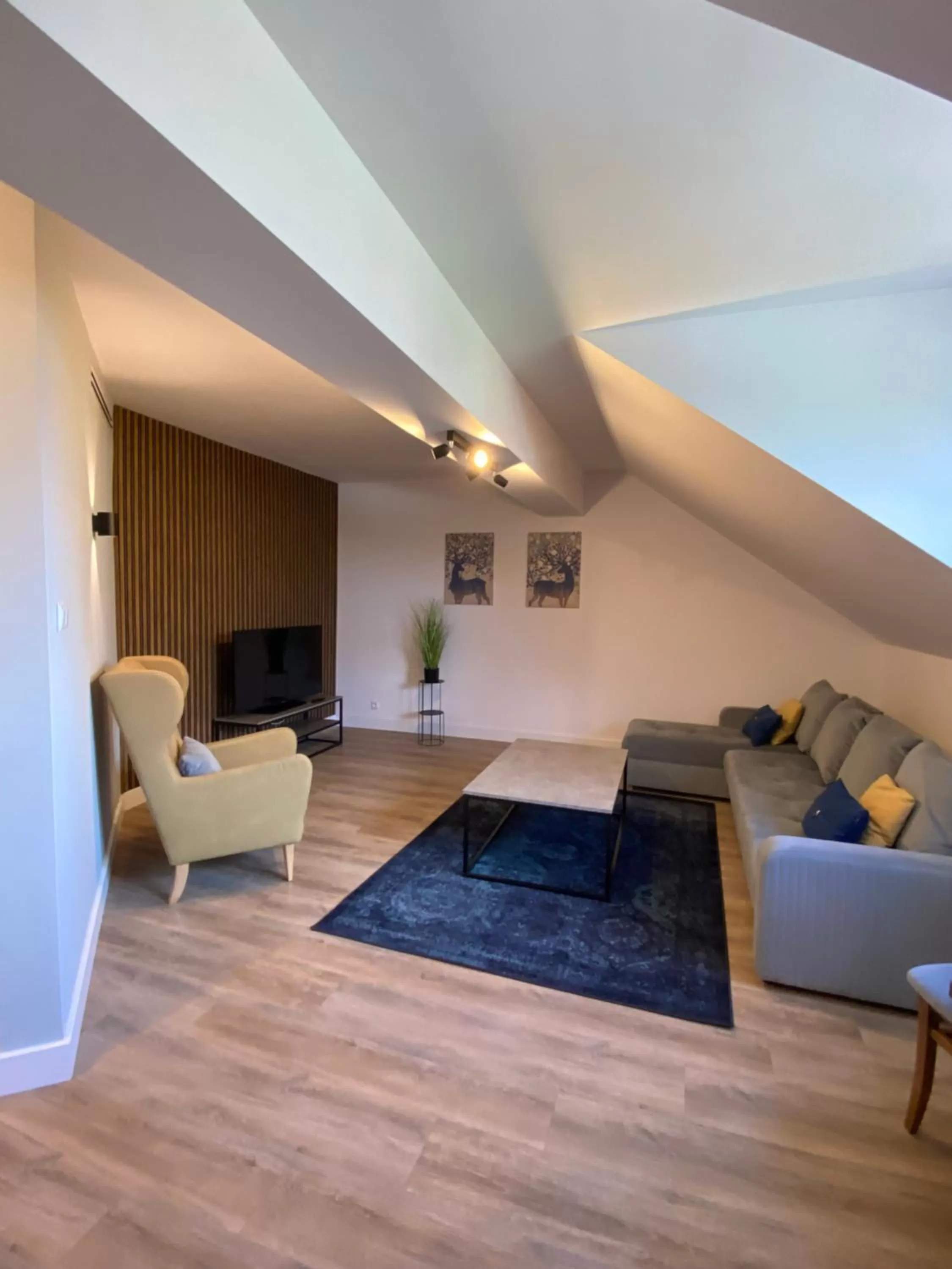 HOTEL CICHA WODA NIEPORĘT