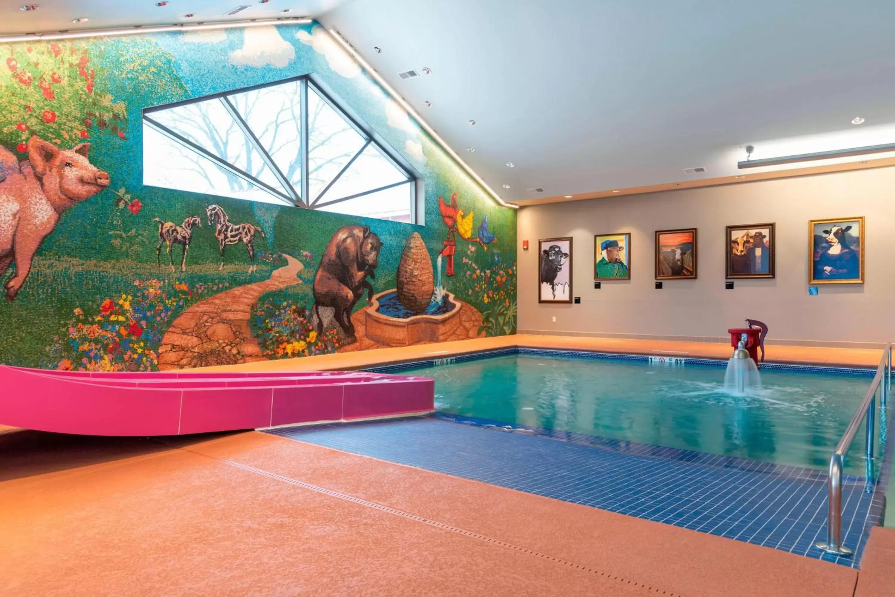 Swimming Pool in Fairfield Inn & Suites by Marriott Fair Oaks Farms