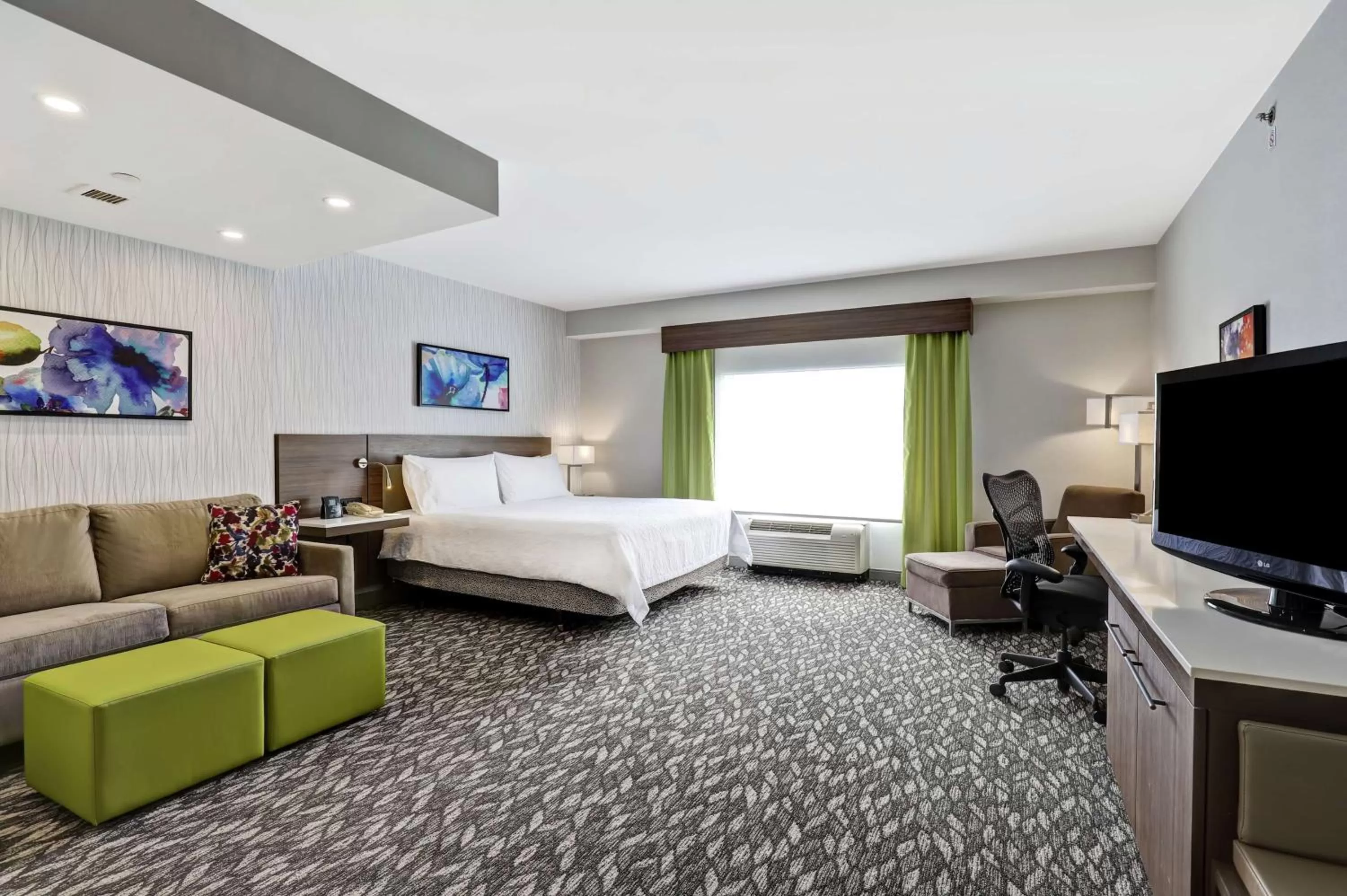 Bedroom, Bed in Hilton Garden Inn Toronto/Ajax