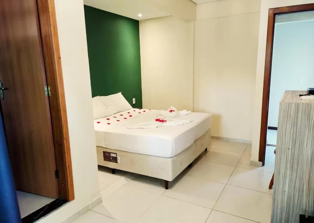 Bedroom, Bed in i9 Quixaba Flat