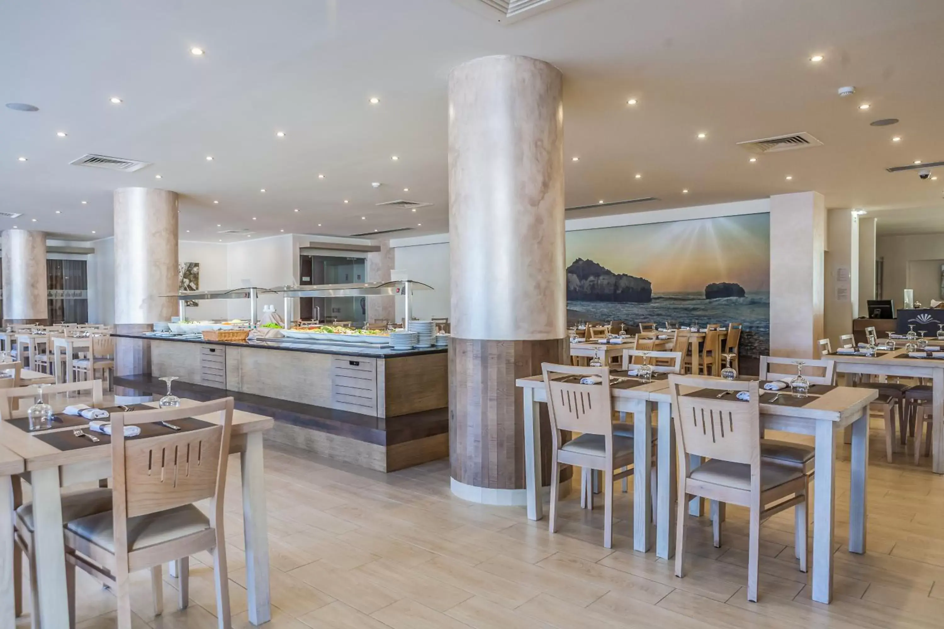 Restaurant/Places to Eat in Albufeira Sol Hotel & Spa