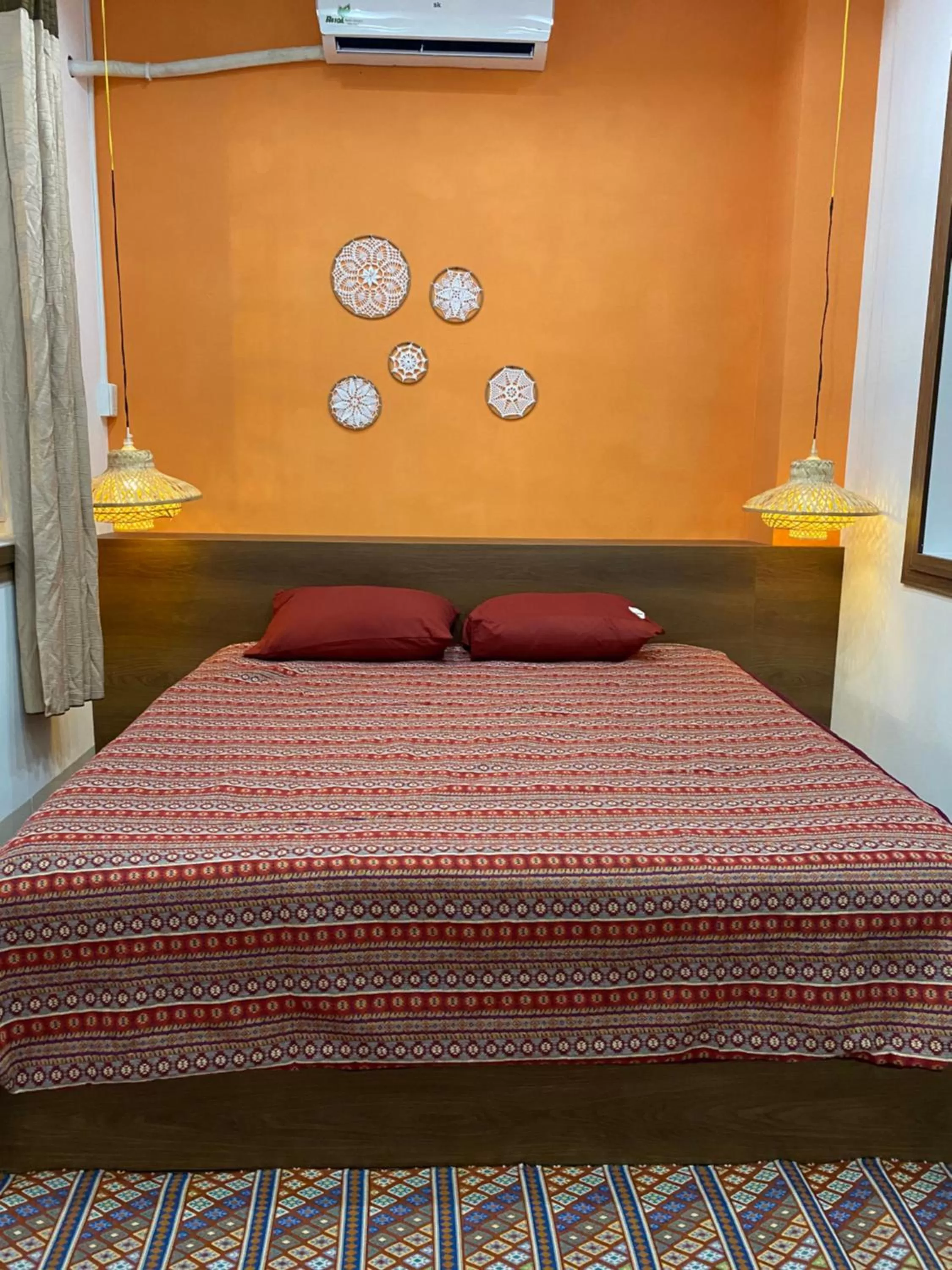 Bed in Emerald Boutique Stay 2