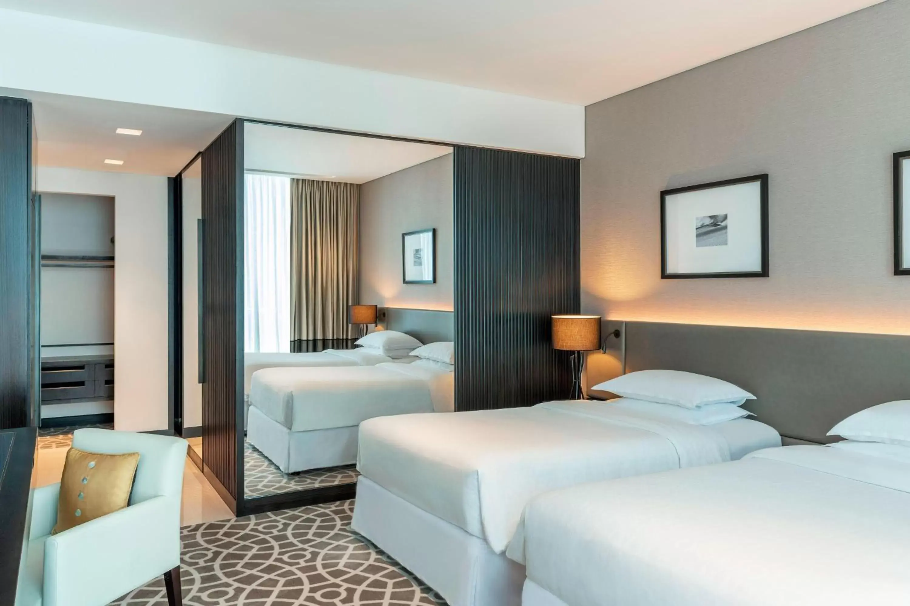 Bedroom, Bed in Sheraton Grand Hotel, Dubai