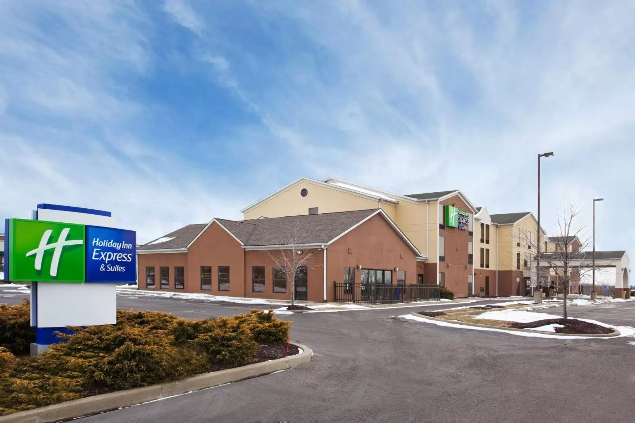 Property Building in Holiday Inn Express Hotel & Suites Cleveland-Streetsboro, an IHG Hotel
