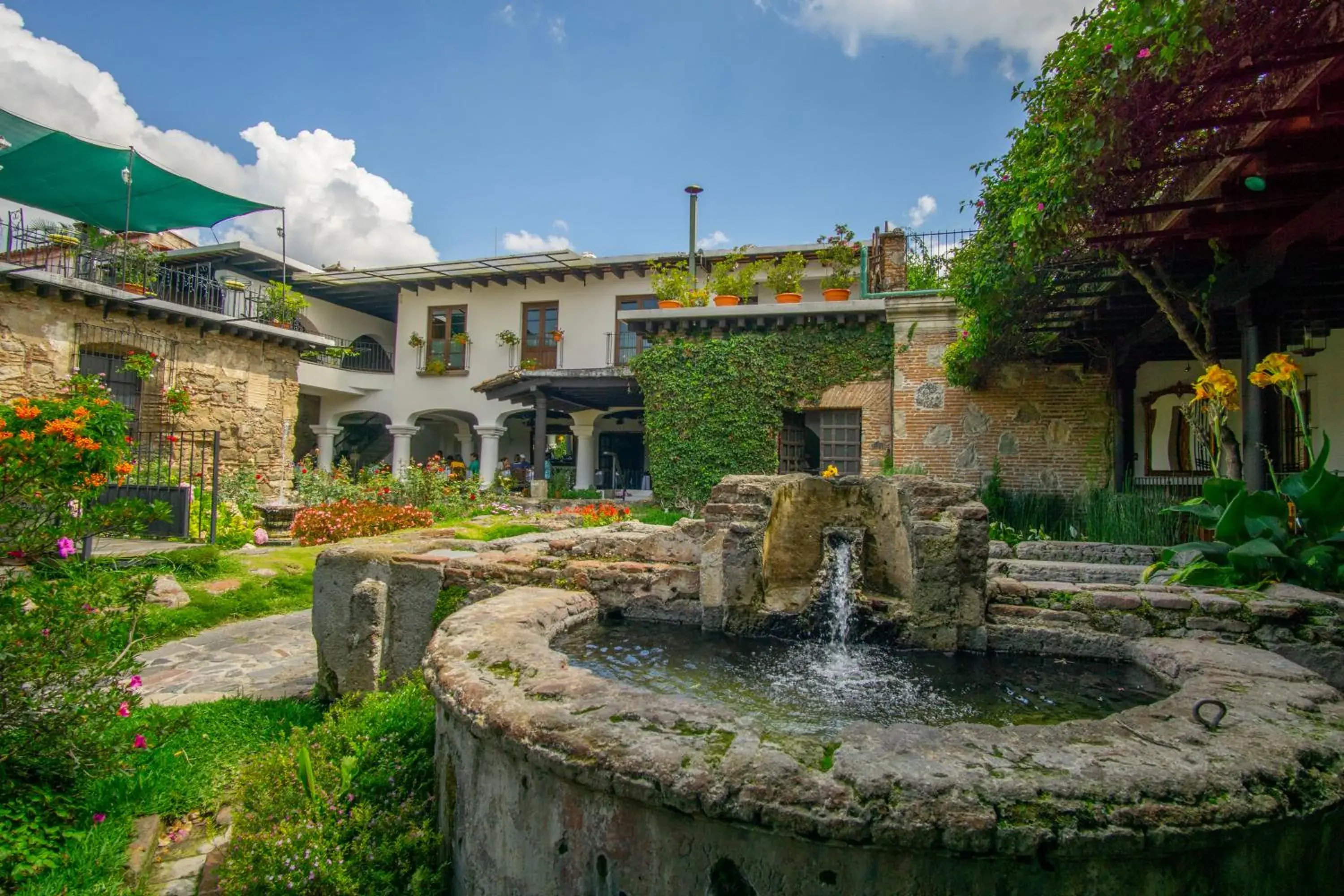 Property Building in Hotel Posada de Don Rodrigo Antigua