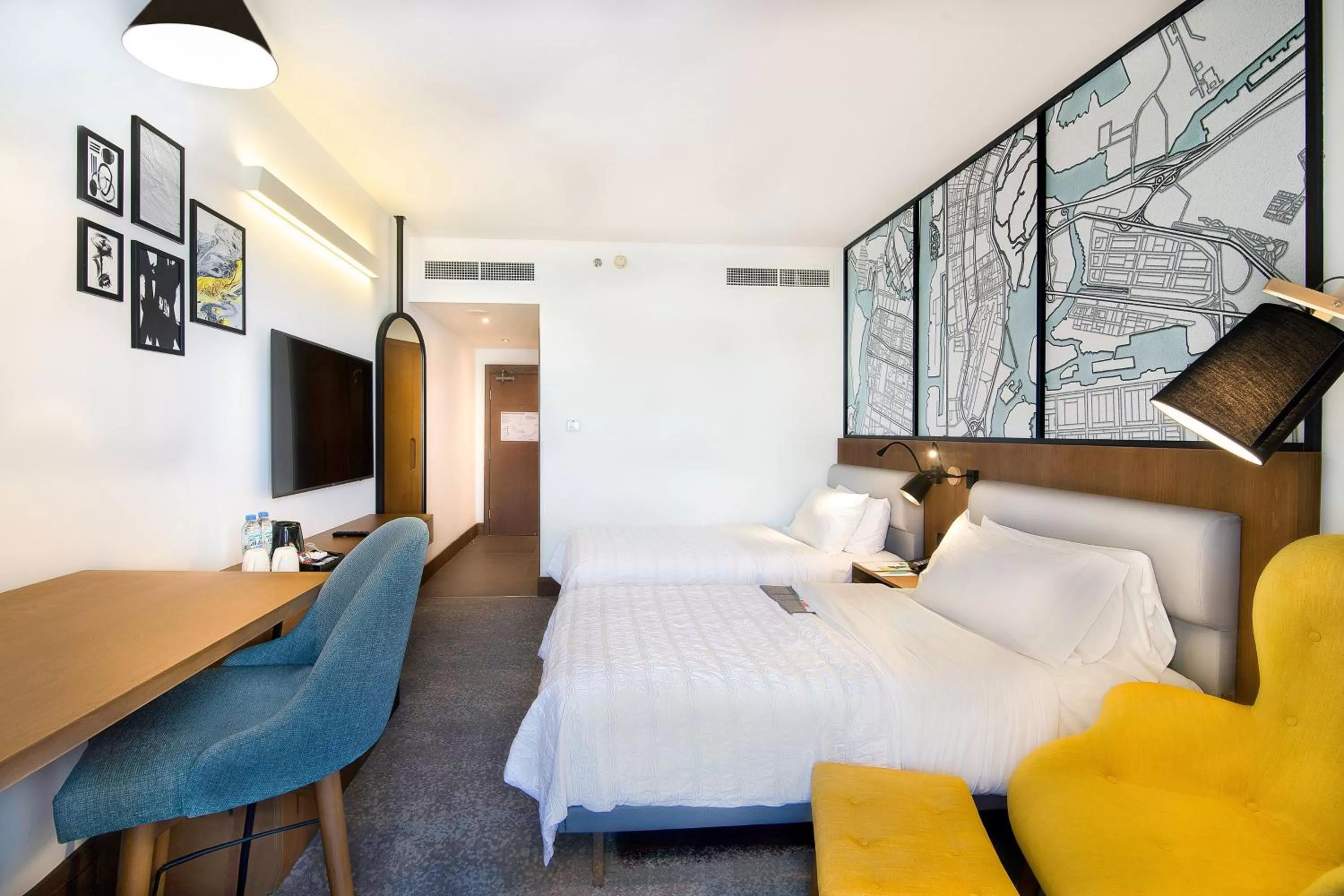 Photo of the whole room, Bed in Le Meridien Abu Dhabi Resort