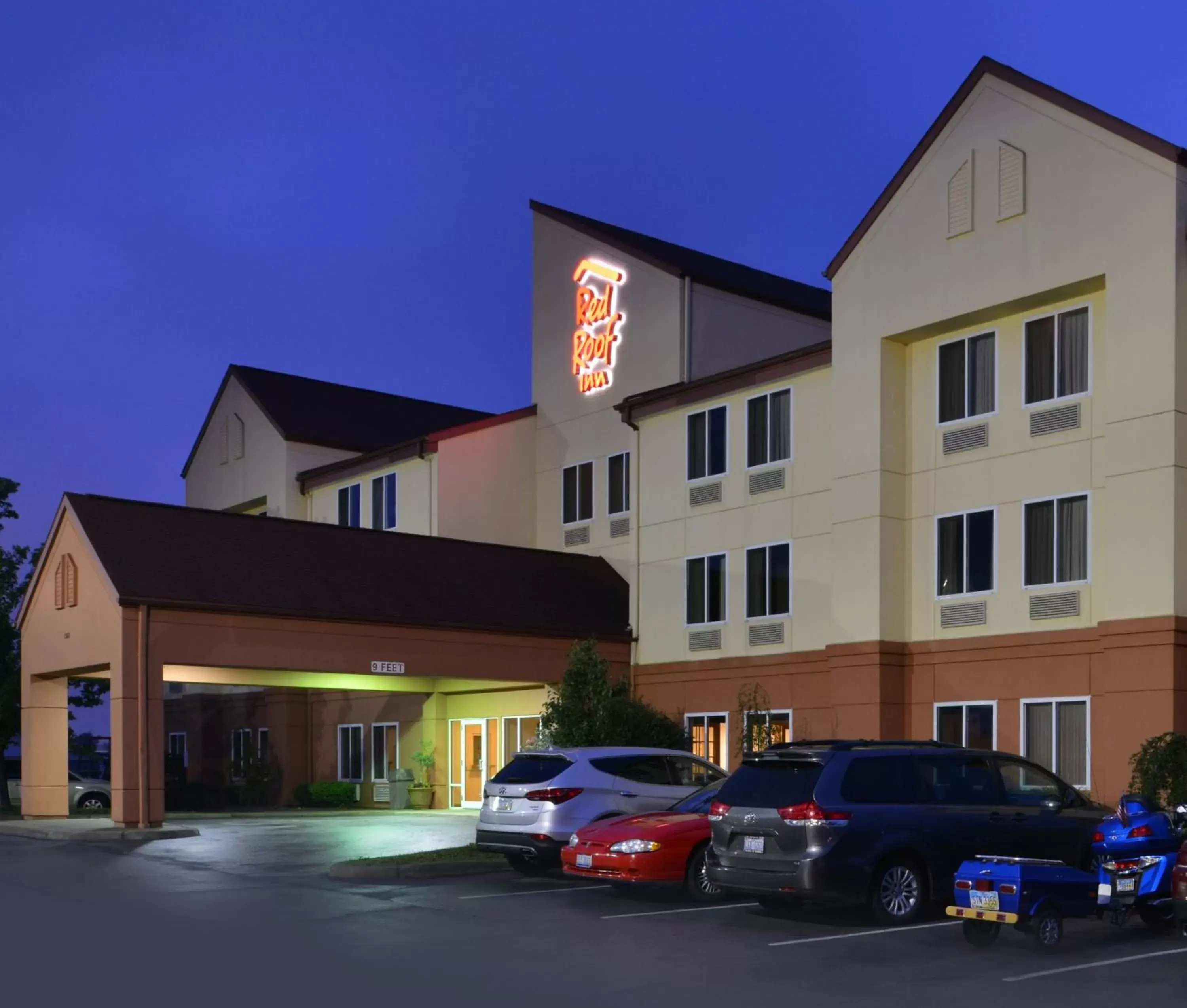 Property Building in Red Roof Inn Clyde