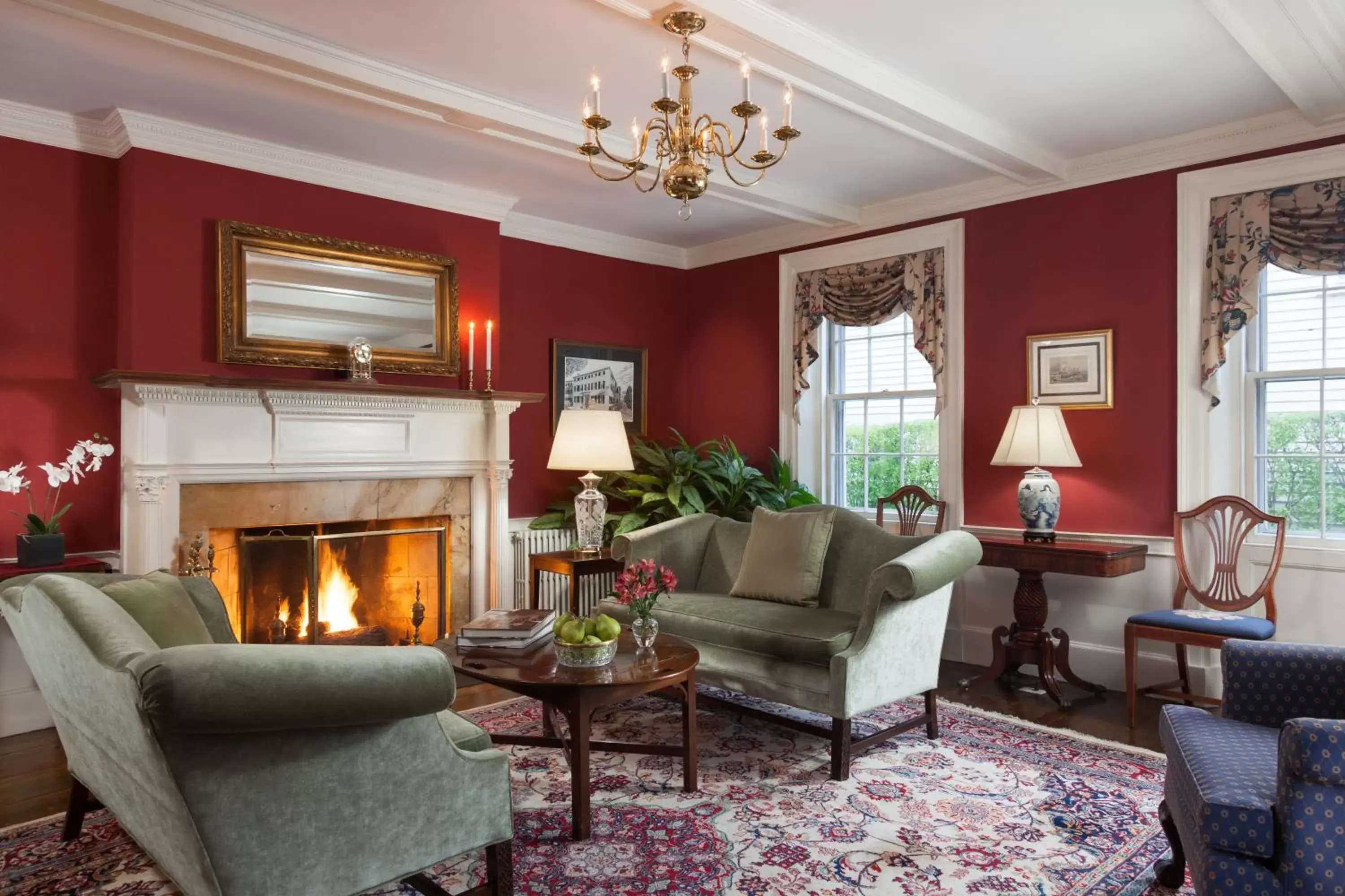 Living room, Seating Area in Harbor Light Inn