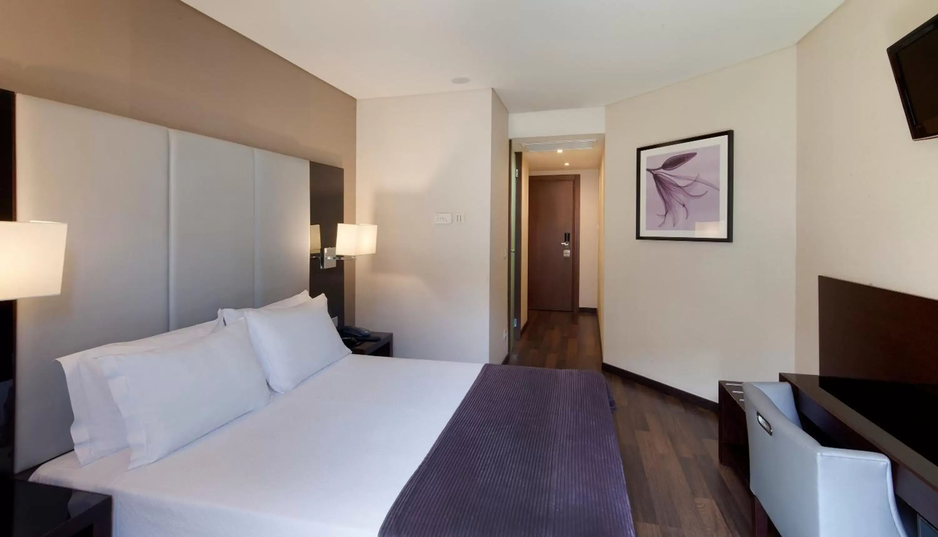 Bed in TURIM Luxe Hotel