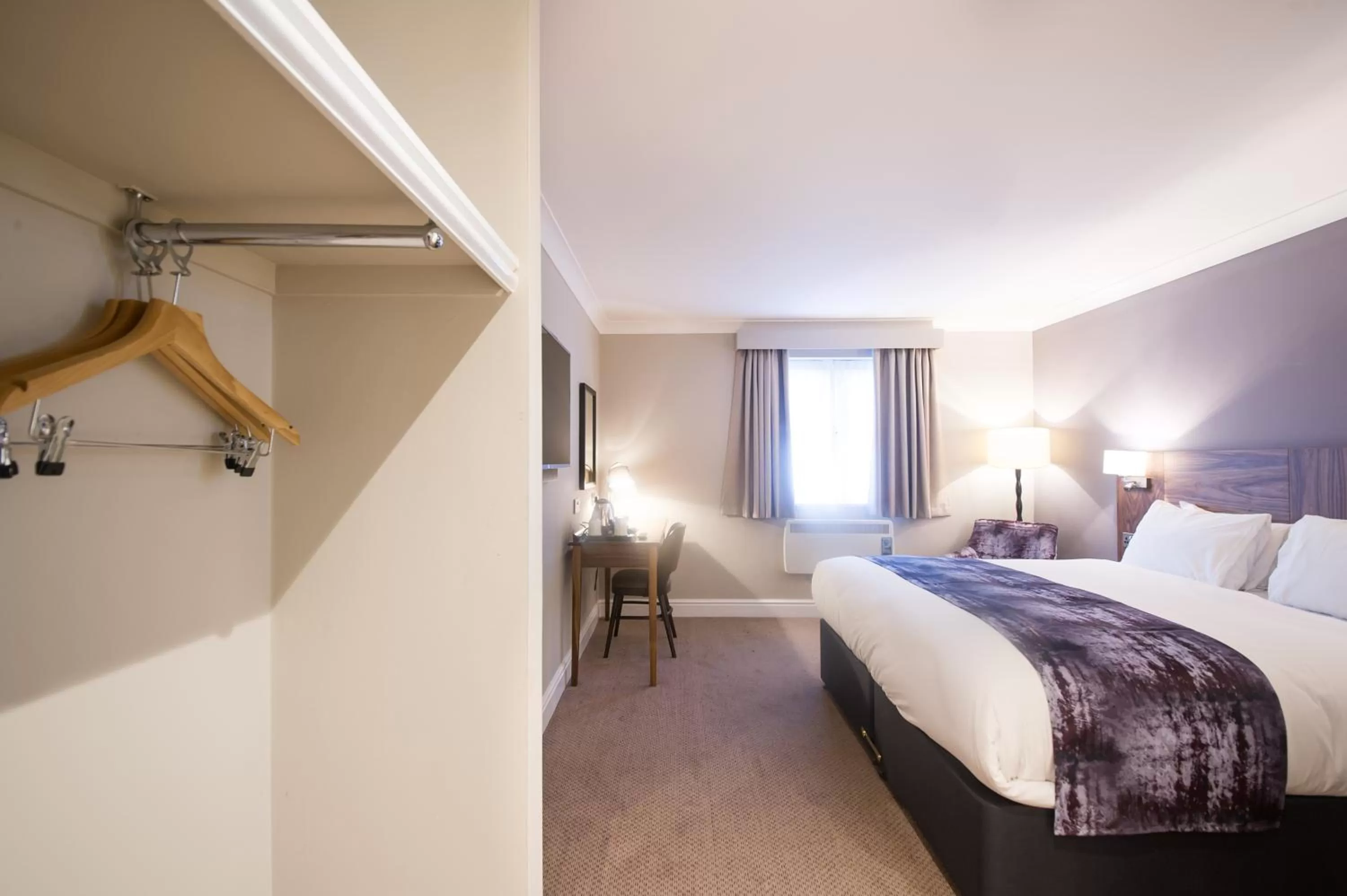 Bed in Toby Carvery Old Windsor by Innkeeper's Collection