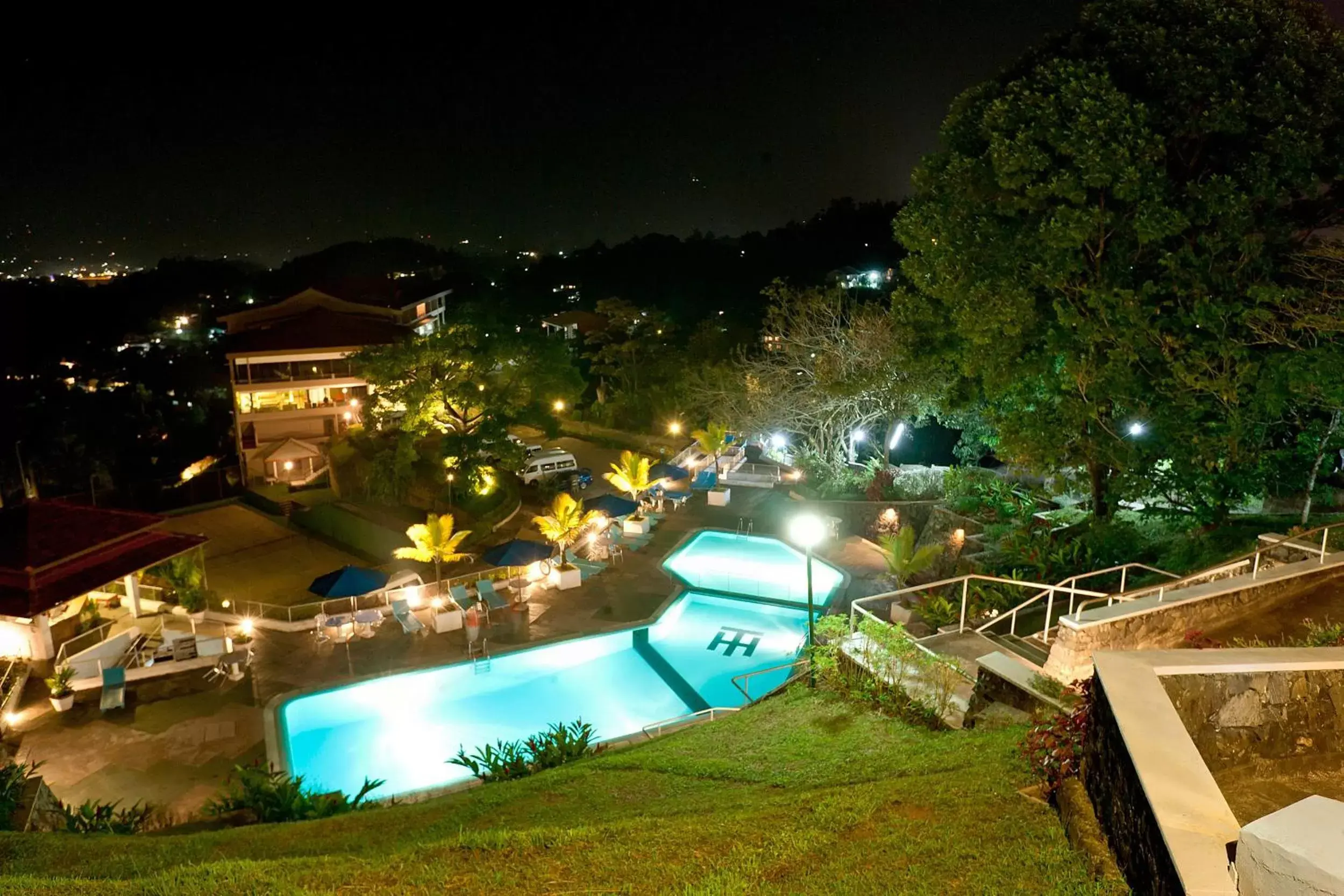 Pool View in Kandy The Tourmaline