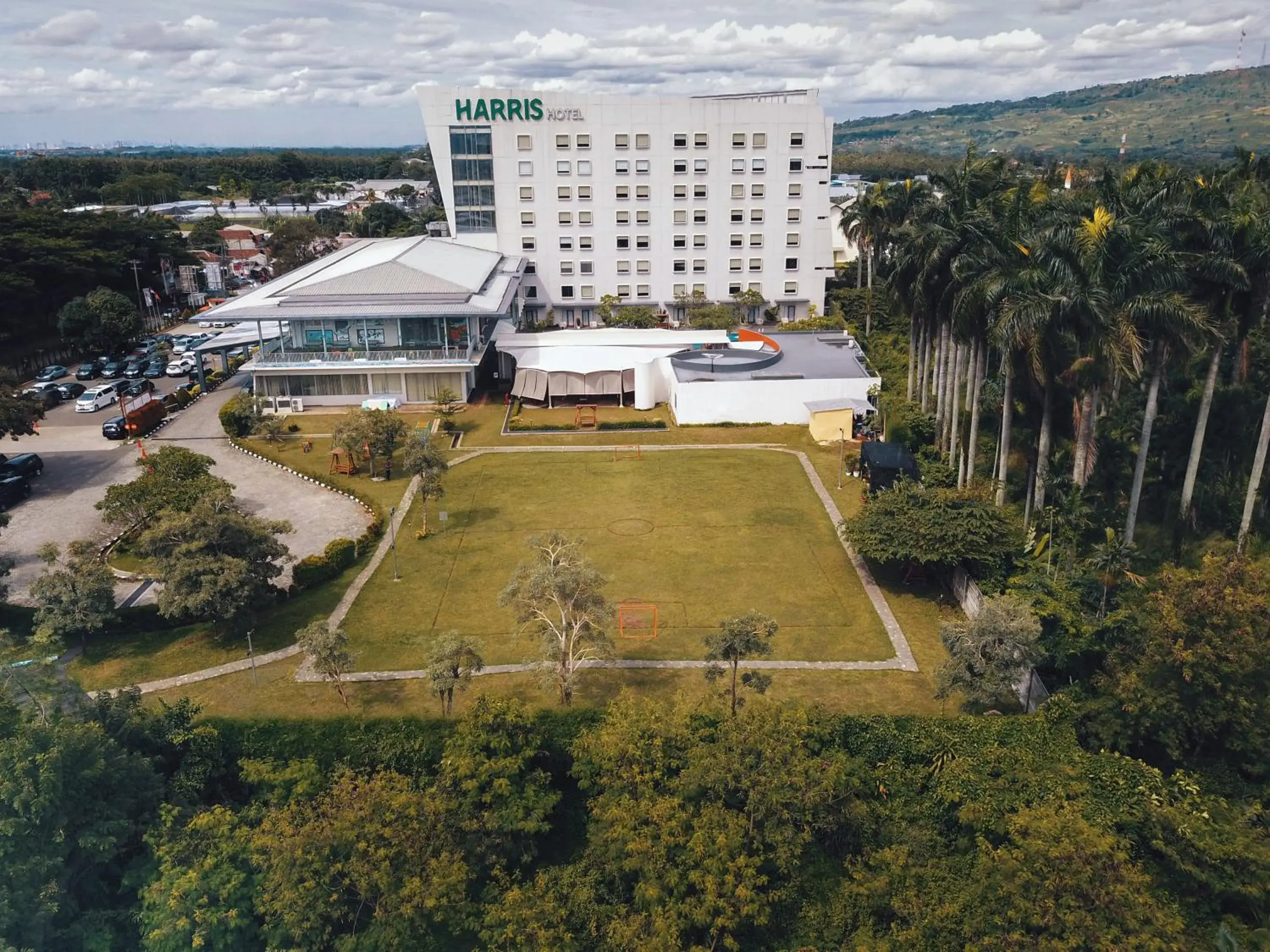 Facade/entrance, Bird's-eye View in Harris Hotel Sentul City Bogor