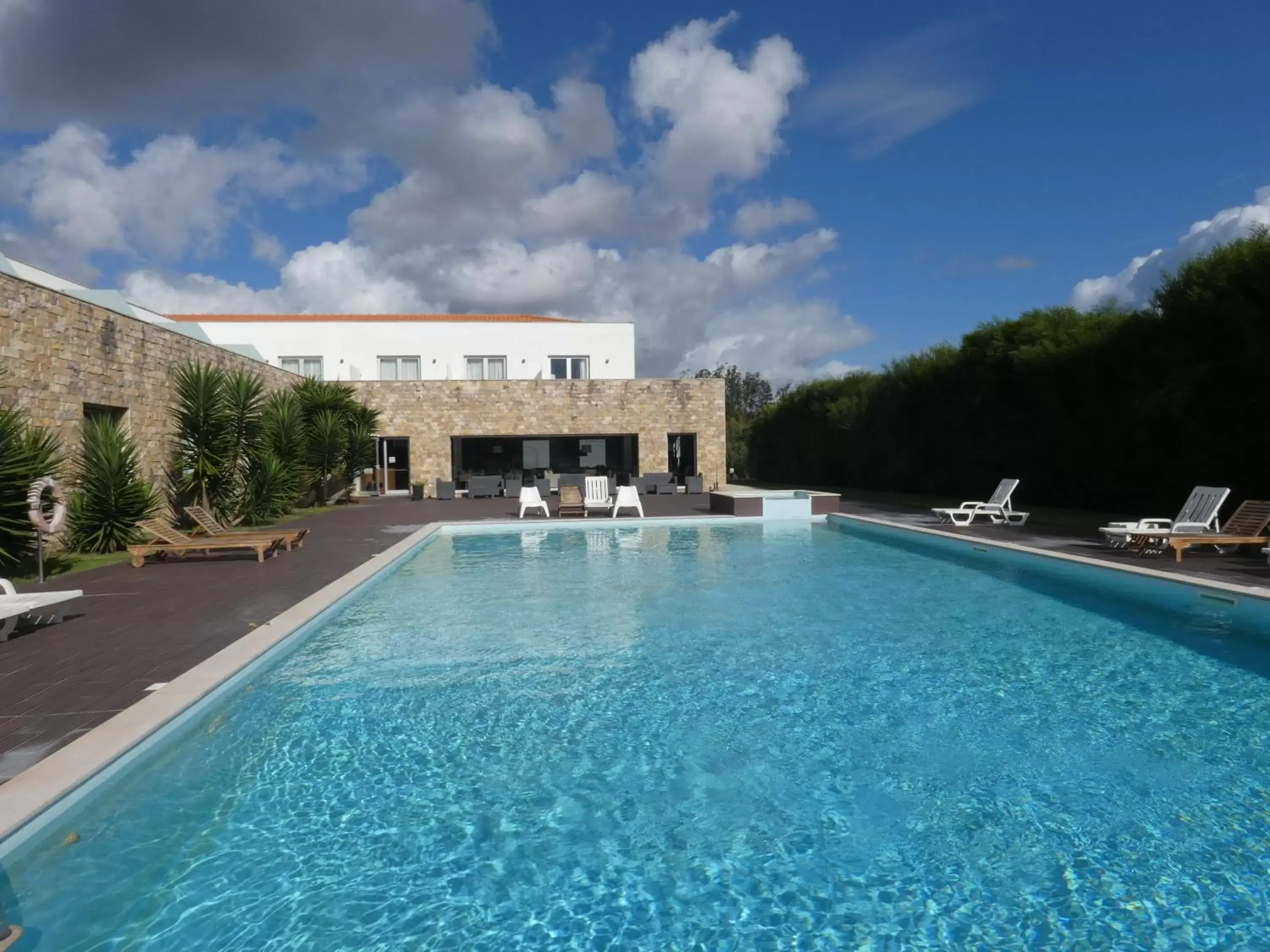 Swimming Pool in Hotel Vila D'Óbidos