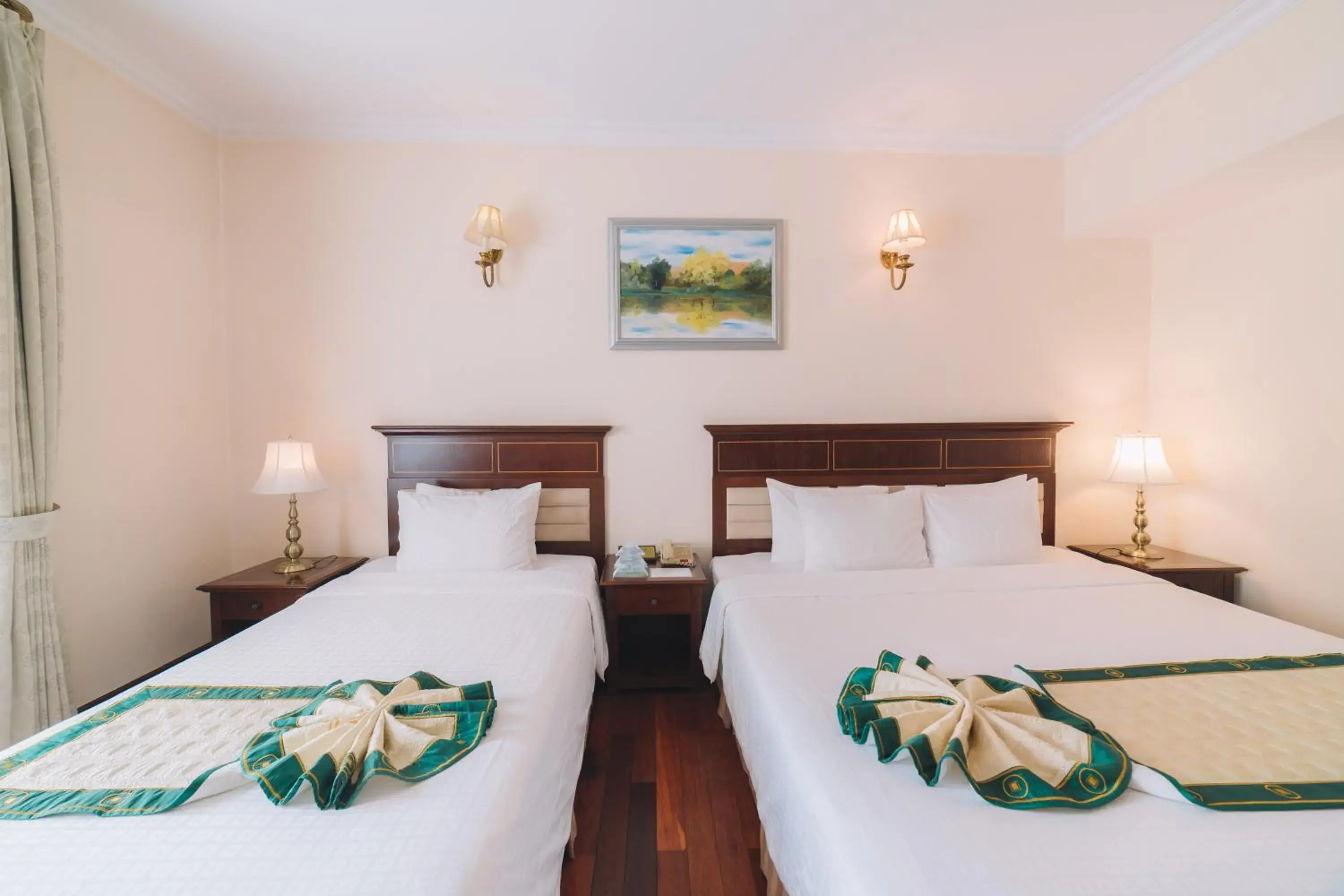 Bedroom, Bed in Saigon Dalat Hotel