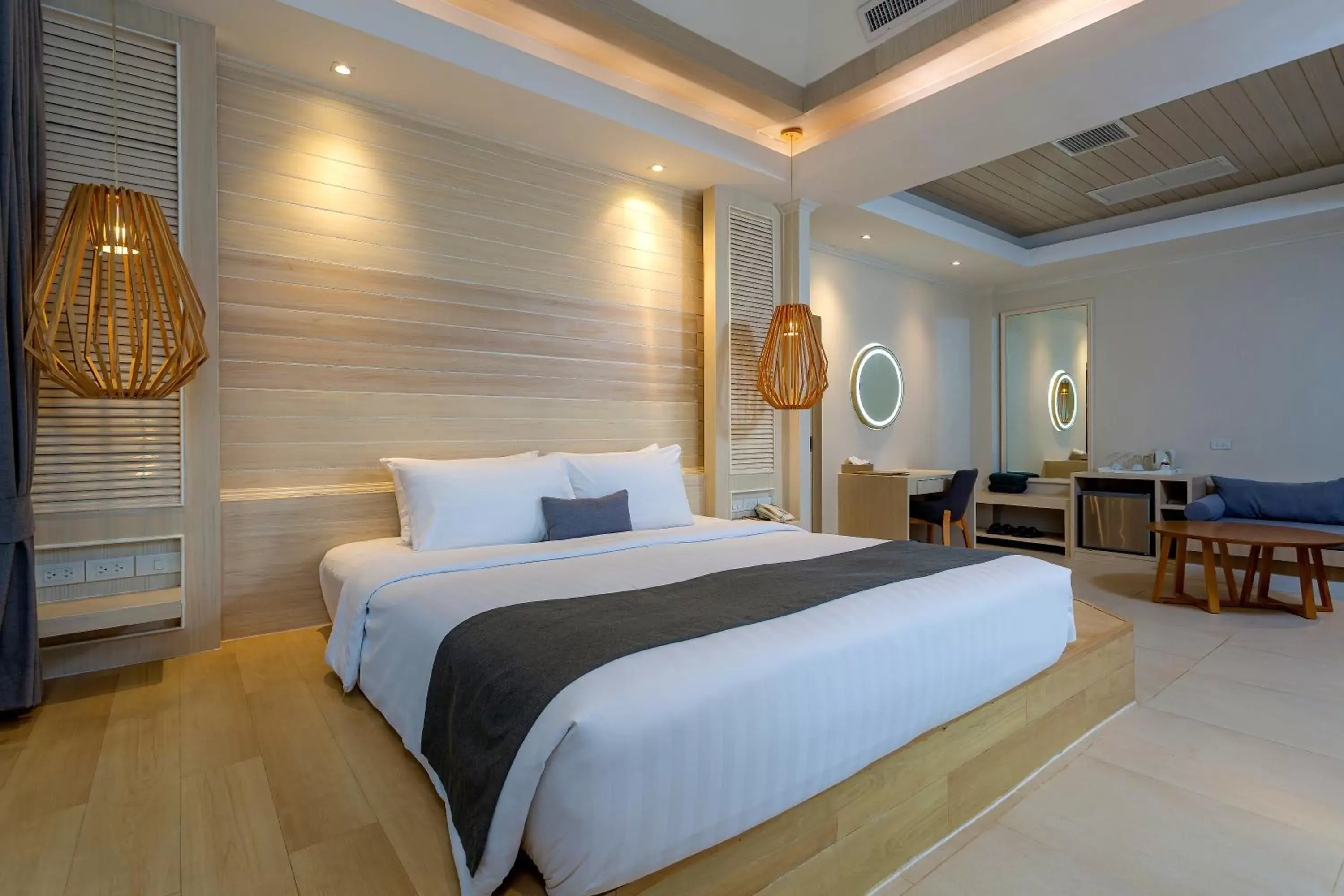 Bed in Khaolak Emerald Surf Beach Resort and Spa - SHA Extra Plus