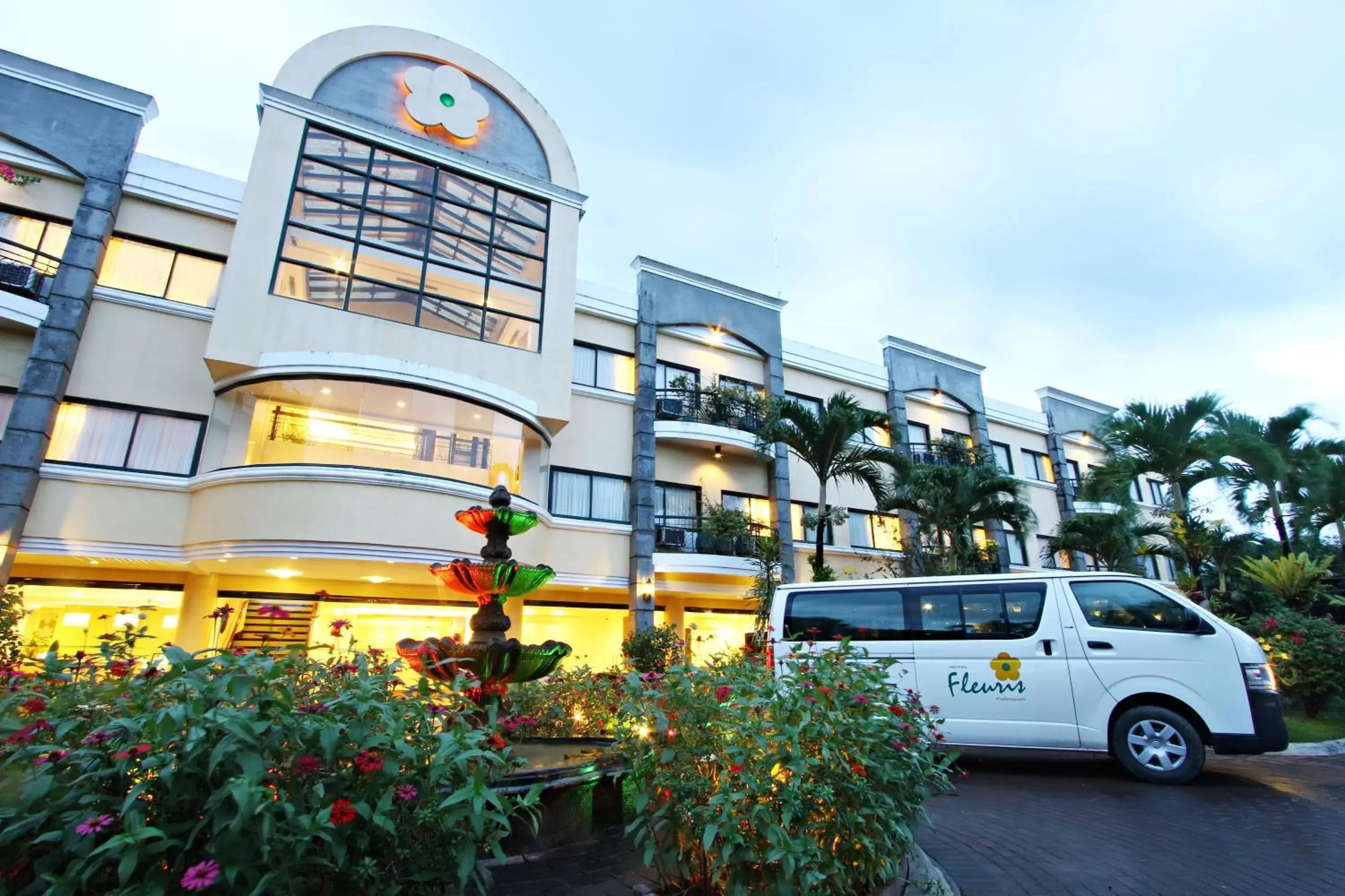 Property building in Hotel Fleuris Property building in Hotel Fleuris