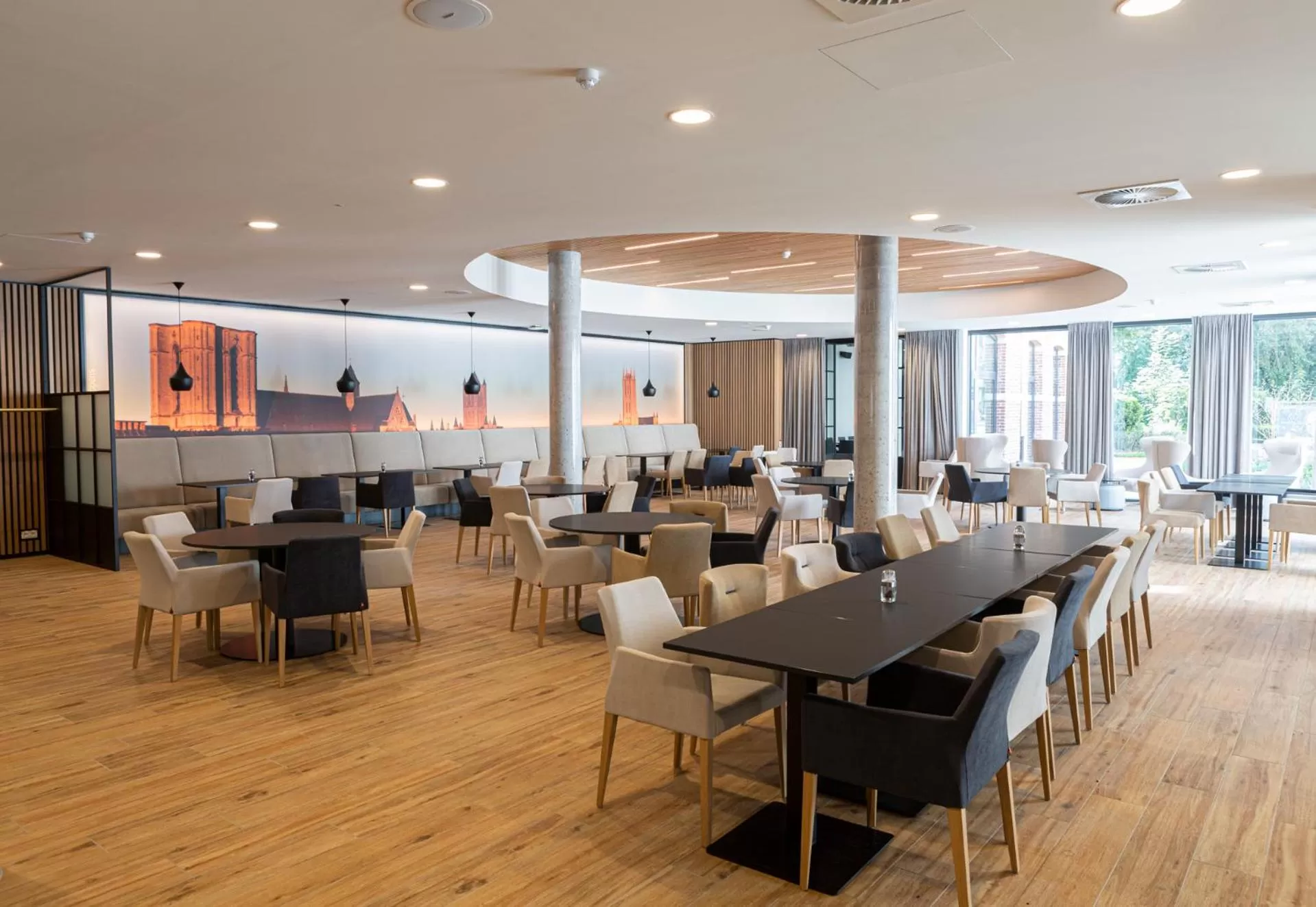 Restaurant/places to eat in Hotel Den Briel