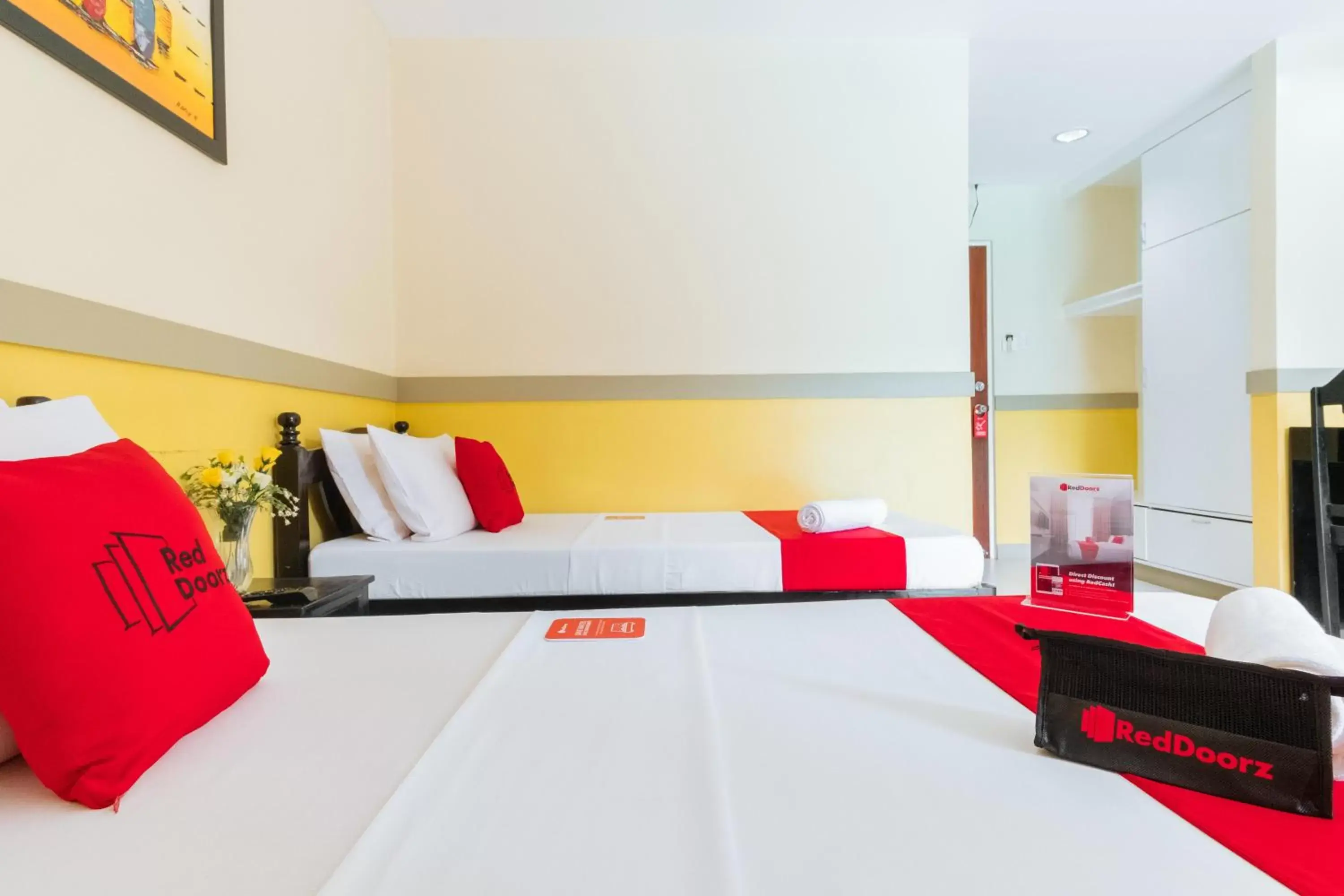 Bed in RedDoorz Premium @ Gabinete Road Palawan