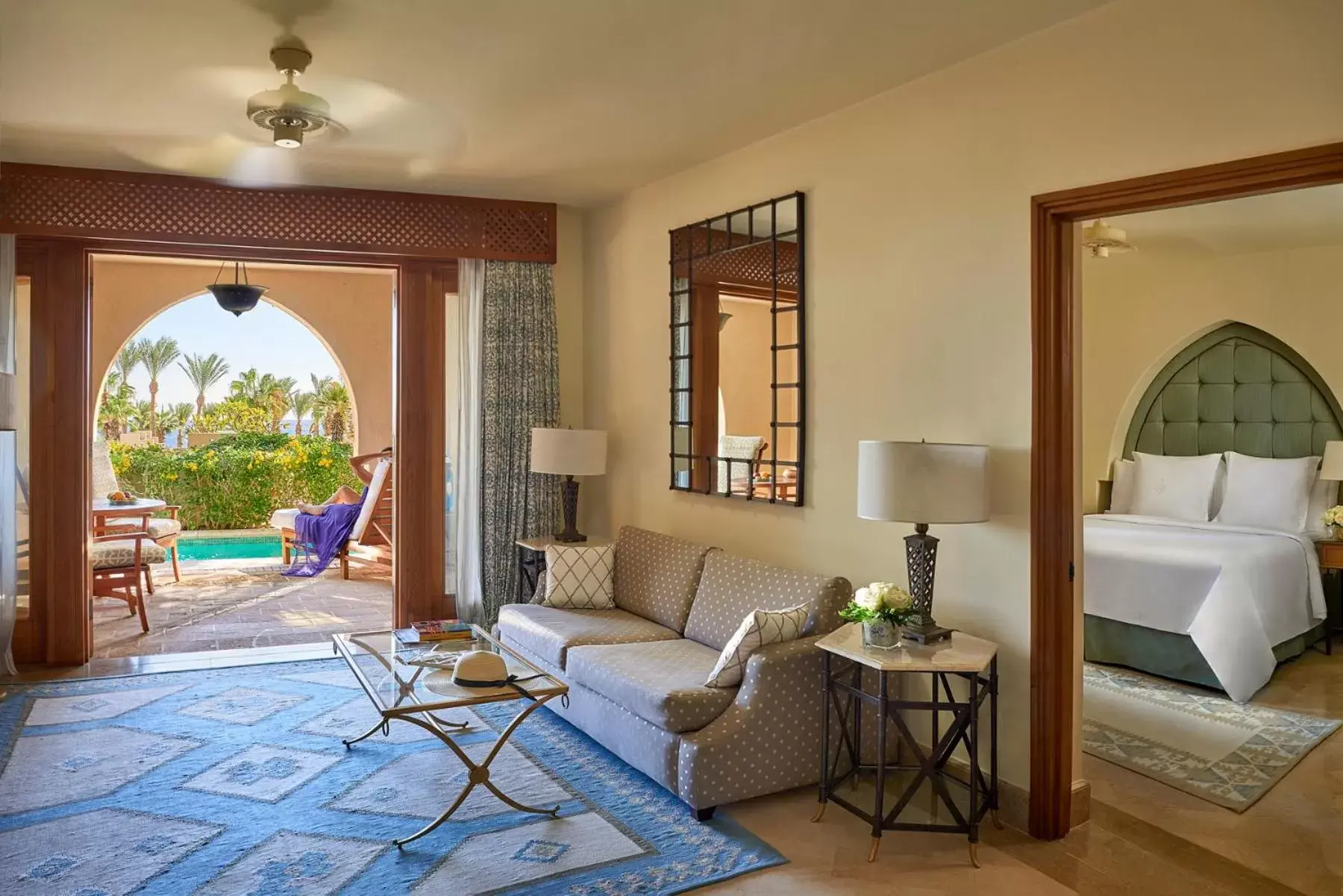 Balcony/Terrace, Seating Area in Four Seasons Resort Sharm El Sheikh