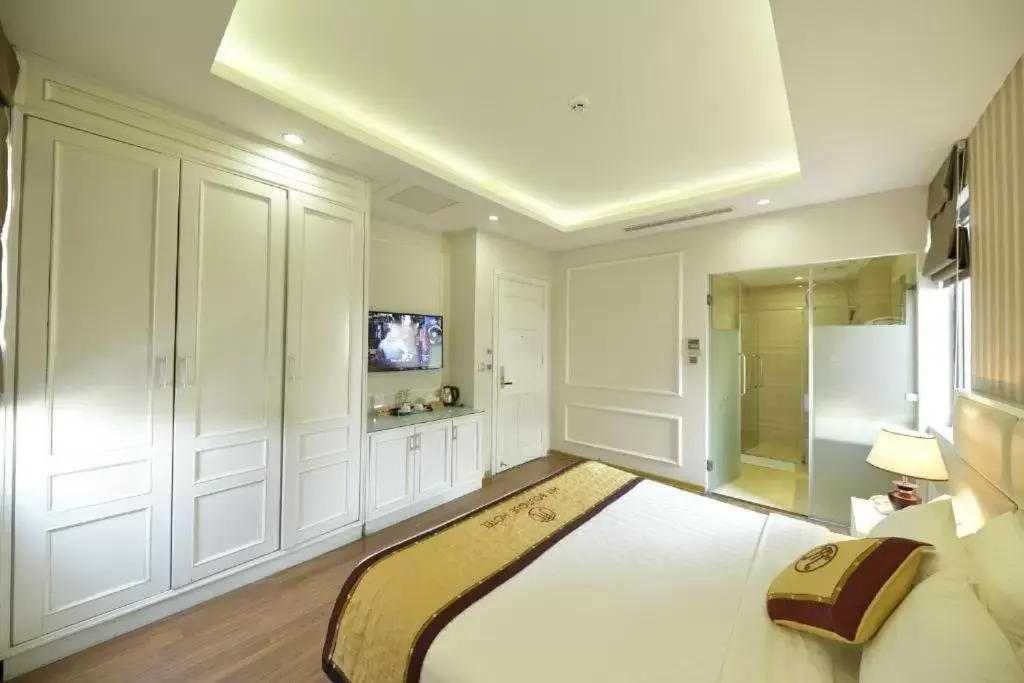 TV/Entertainment Center in Hanoi HM Boutique Hotel