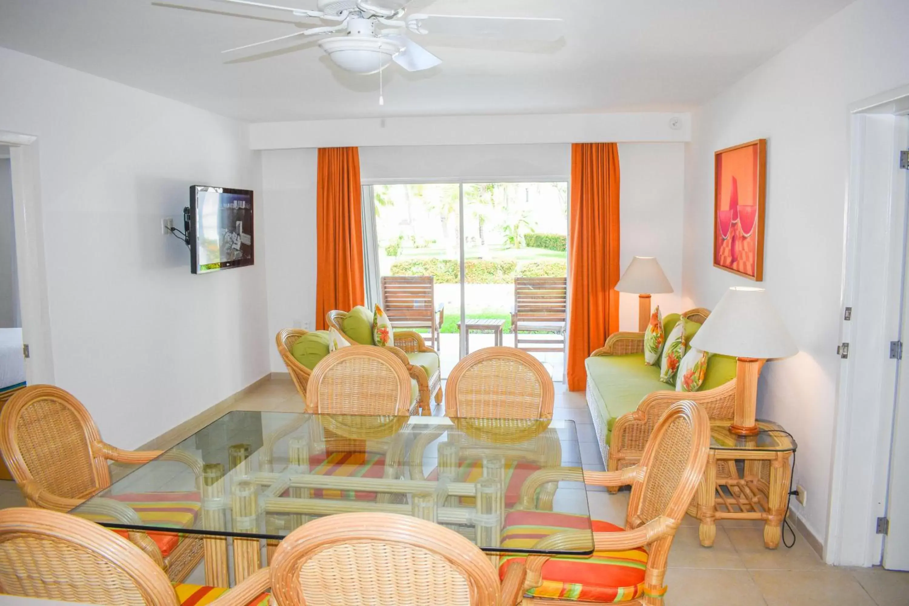 Dining area, Seating Area in Beachscape Kin Ha Villas & Suites